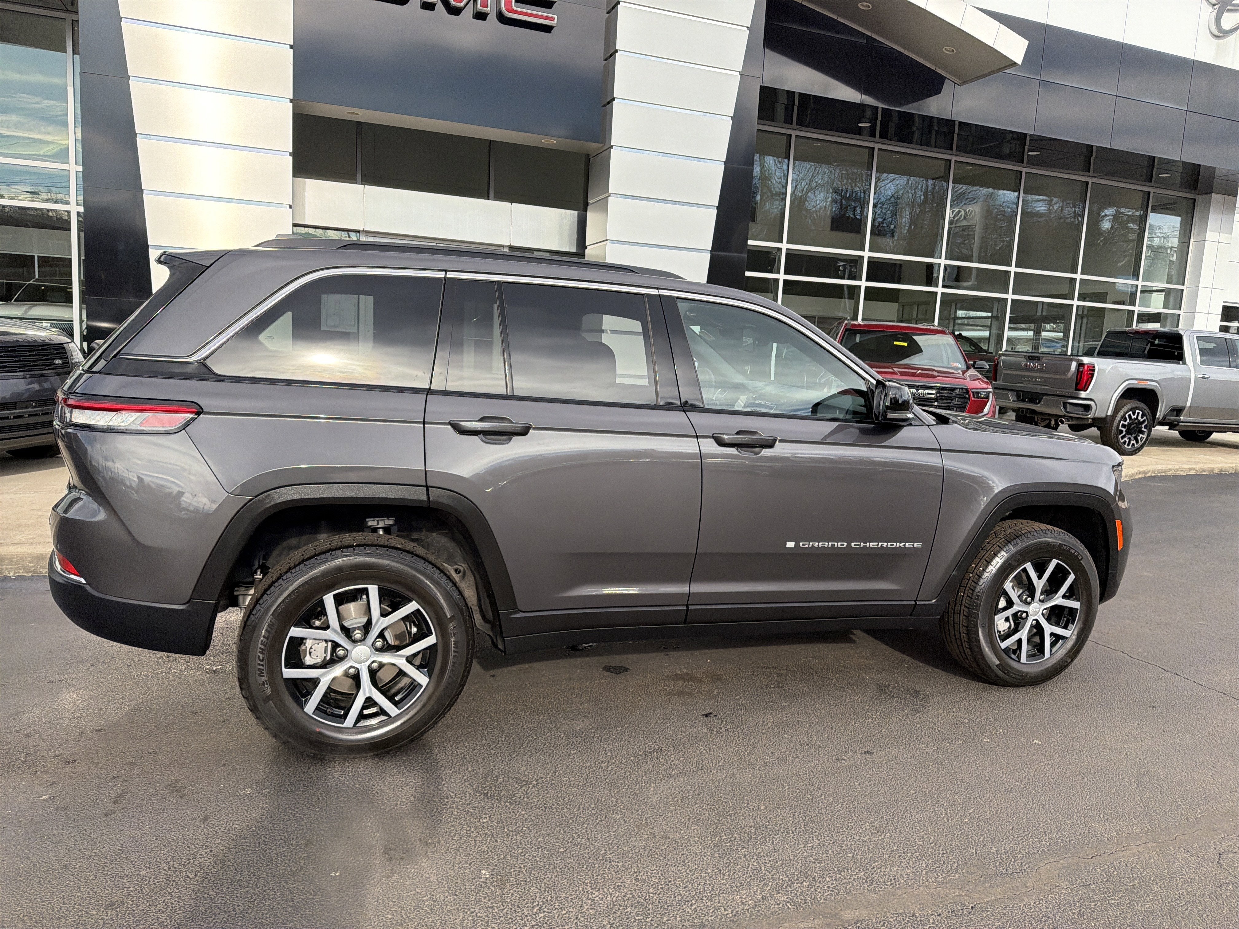 2025 Jeep Grand Cherokee Limited