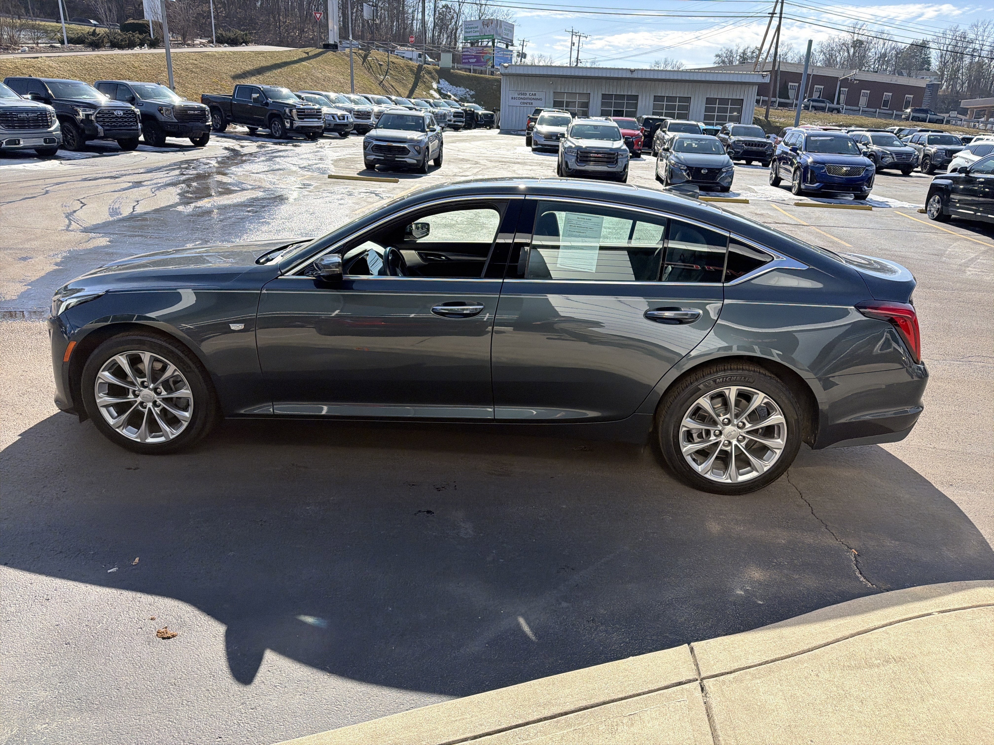 2022 Cadillac CT5 Premium Luxury