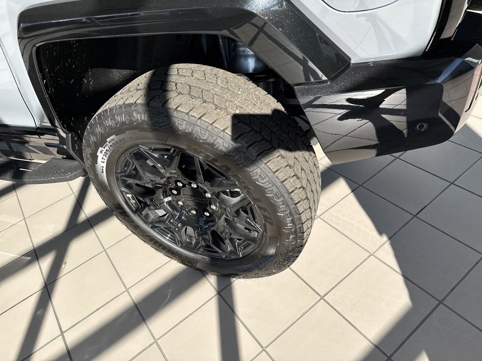 2025 GMC HUMMER EV SUV 2X