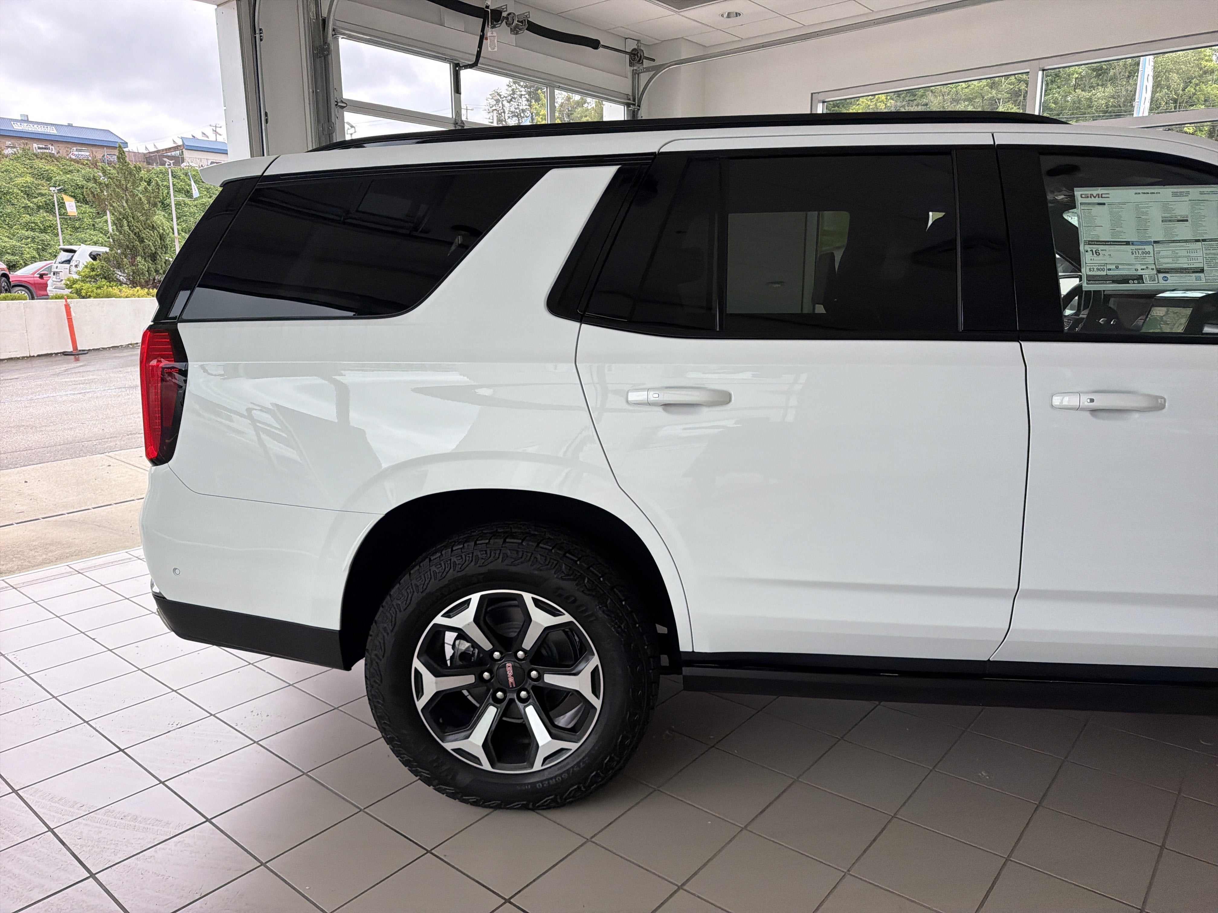 2026 GMC Yukon AT4