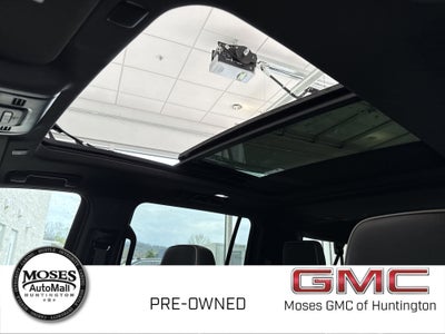 2022 GMC Yukon XL SLT