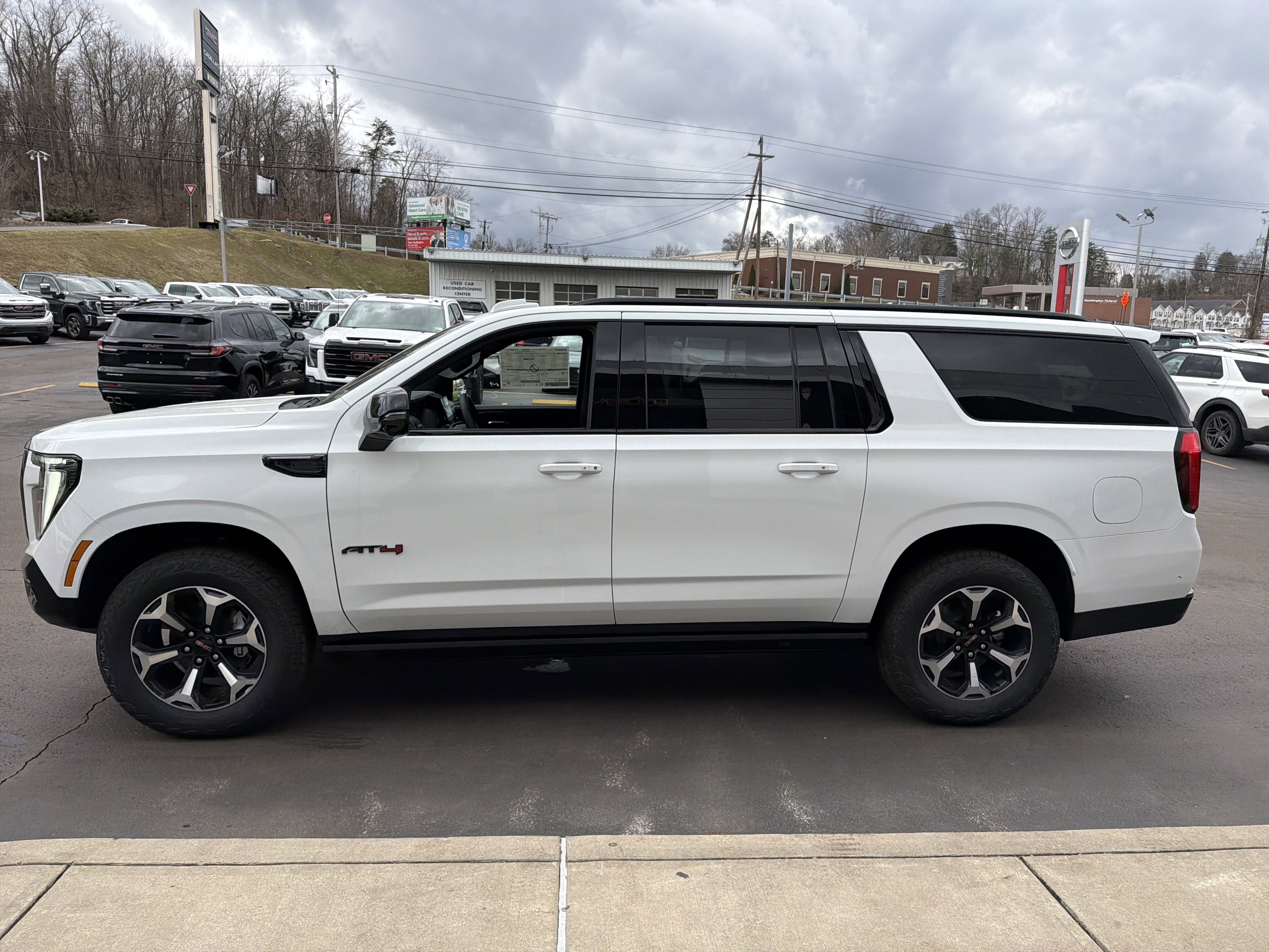 2026 GMC Yukon XL AT4