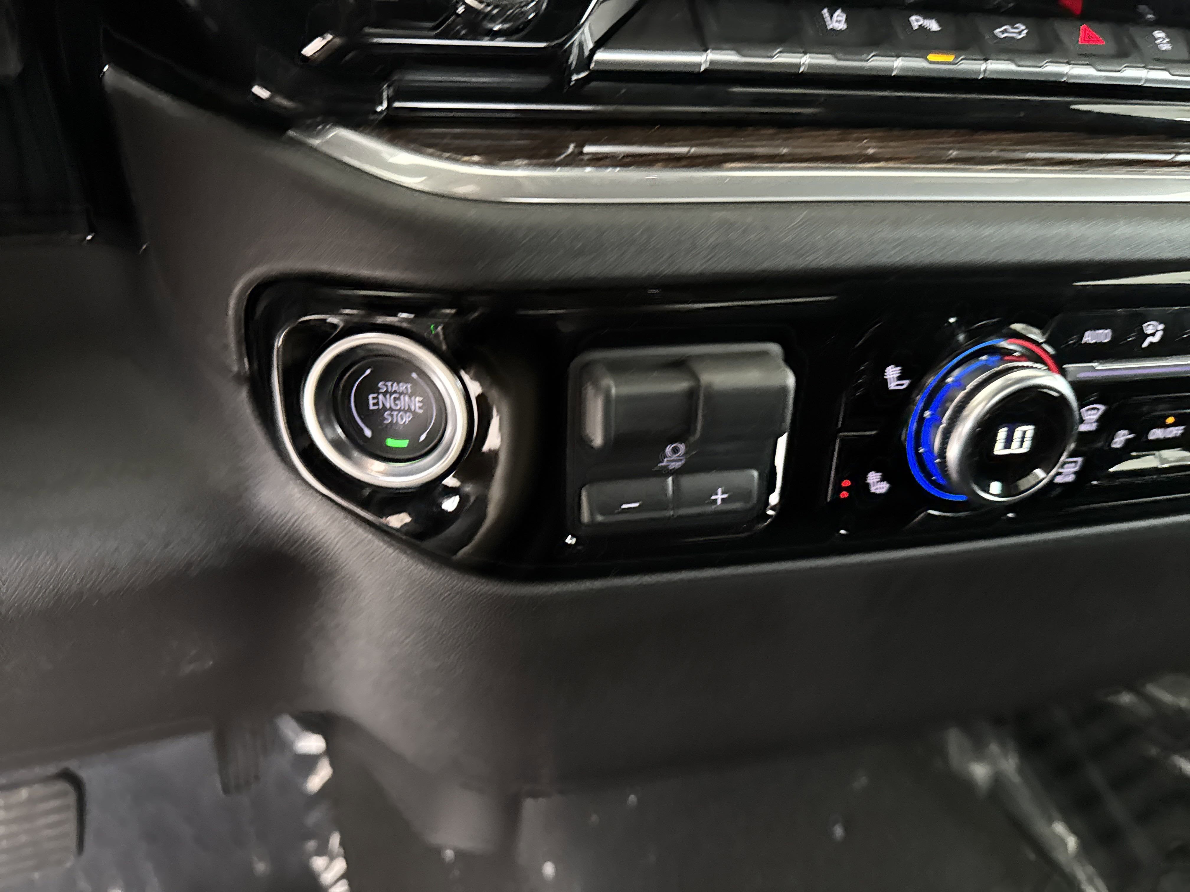 2025 GMC Sierra 2500 HD SLE