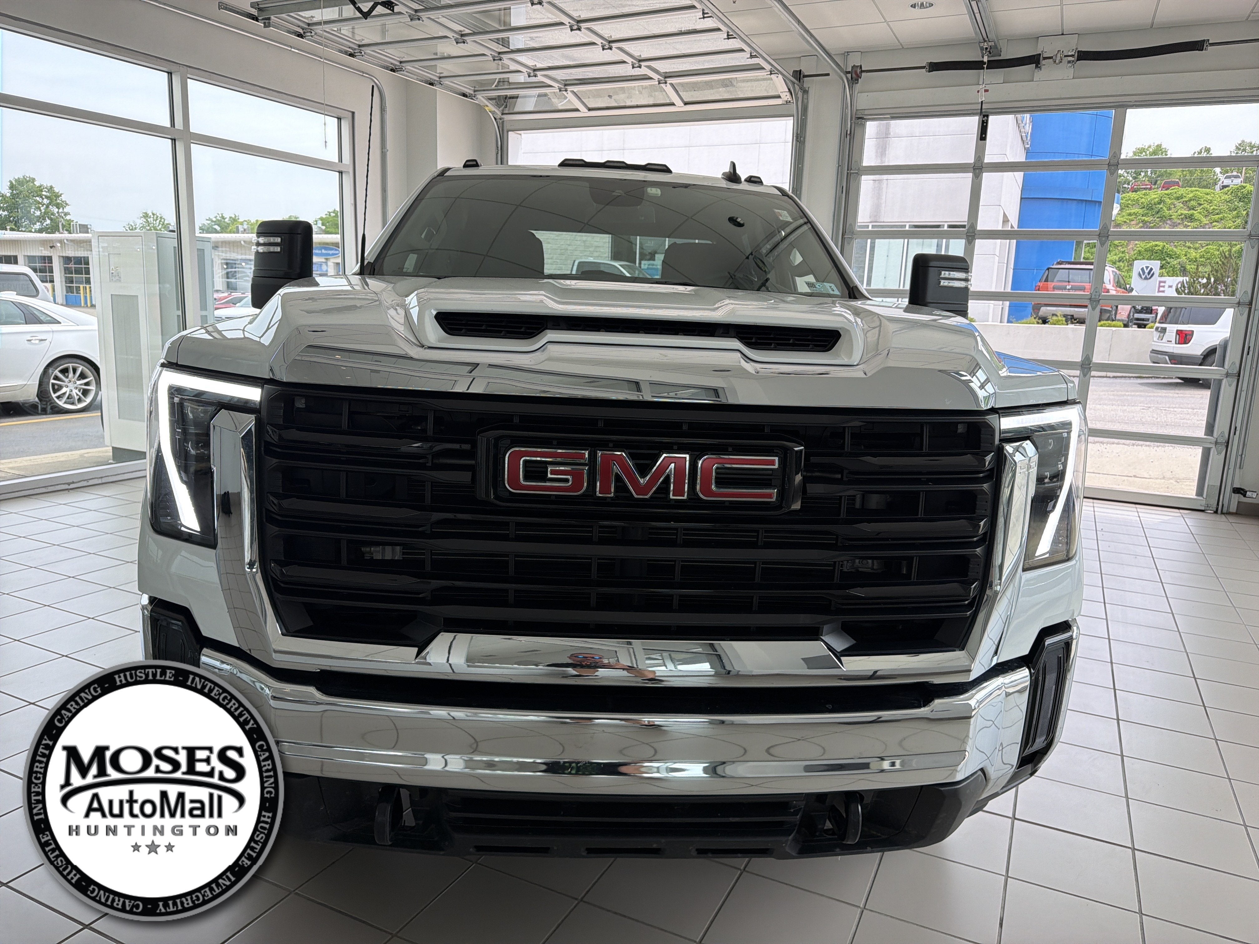 2024 GMC Sierra 2500 HD Pro