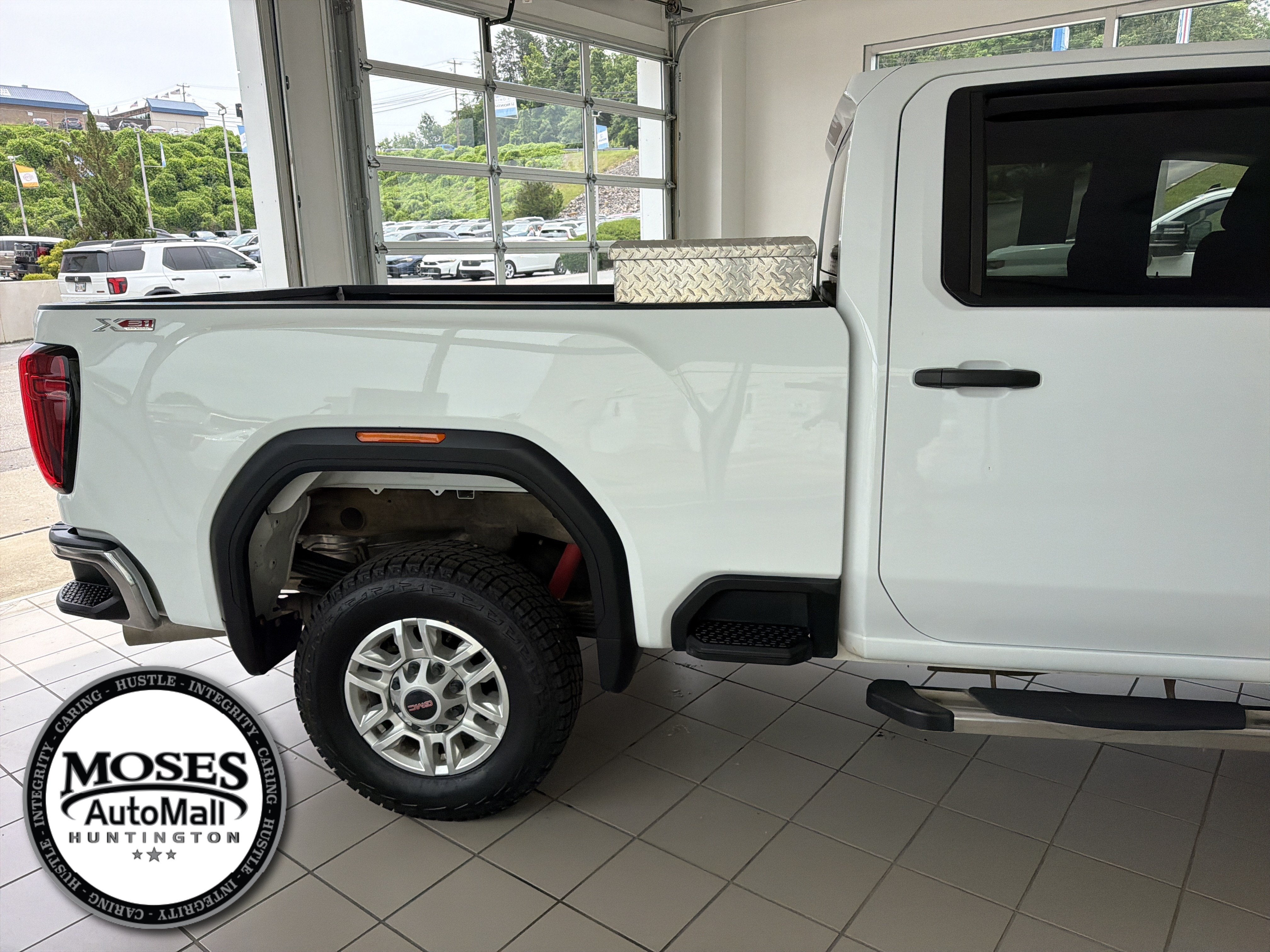 2024 GMC Sierra 2500 HD Pro