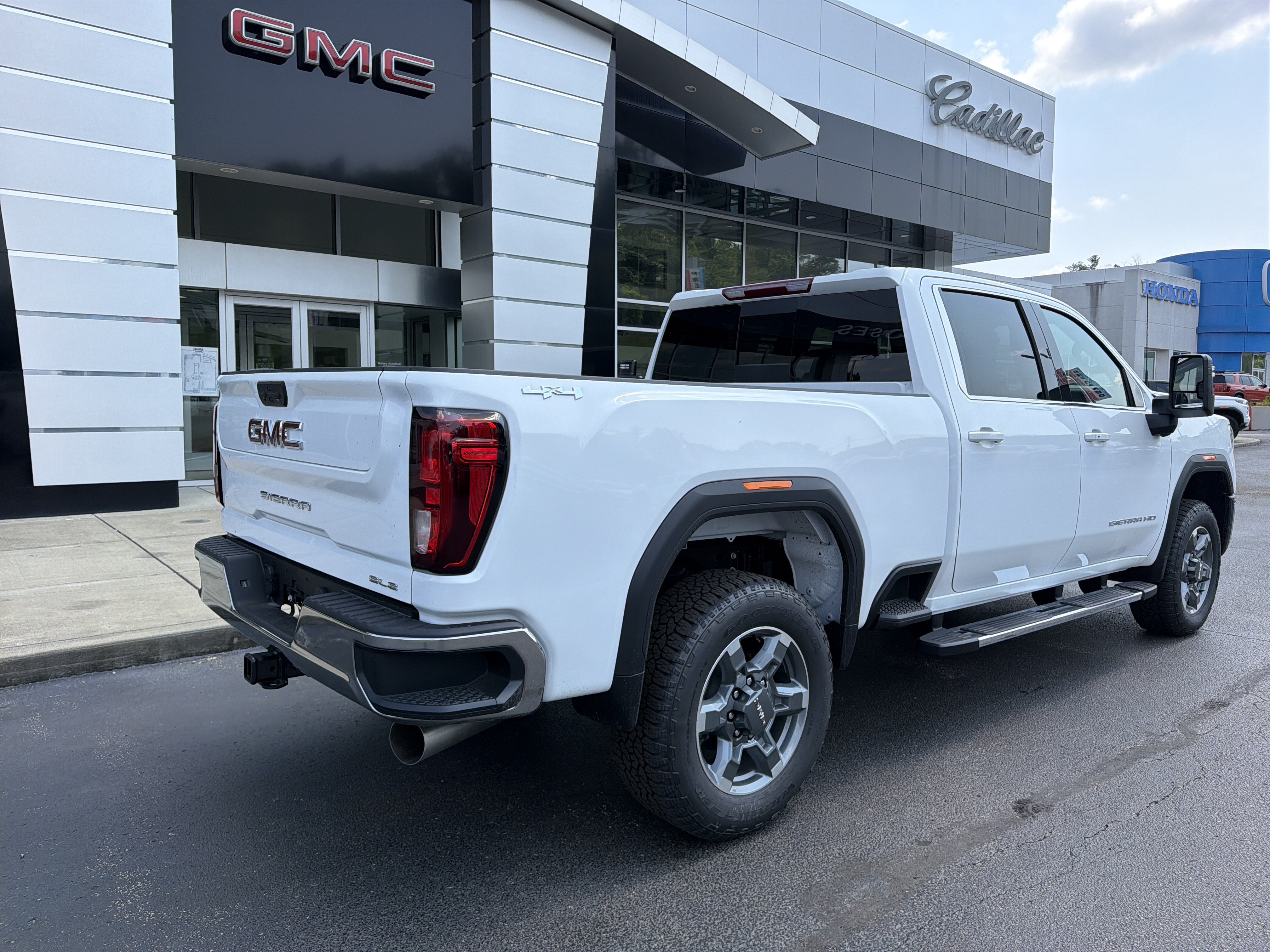 2026 GMC Sierra 2500 HD SLE