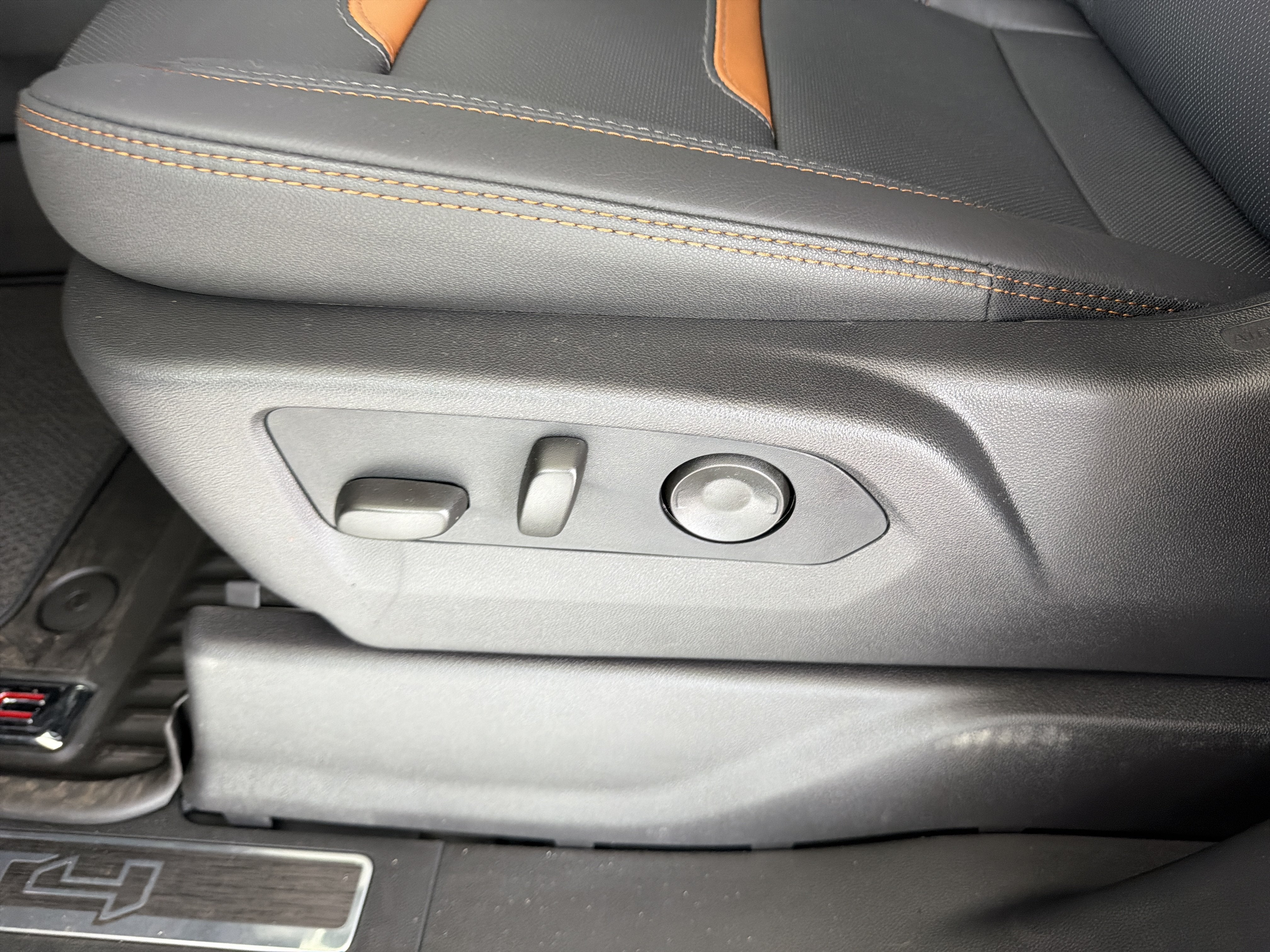 2026 GMC Sierra 2500HD AT4 - Photo 20