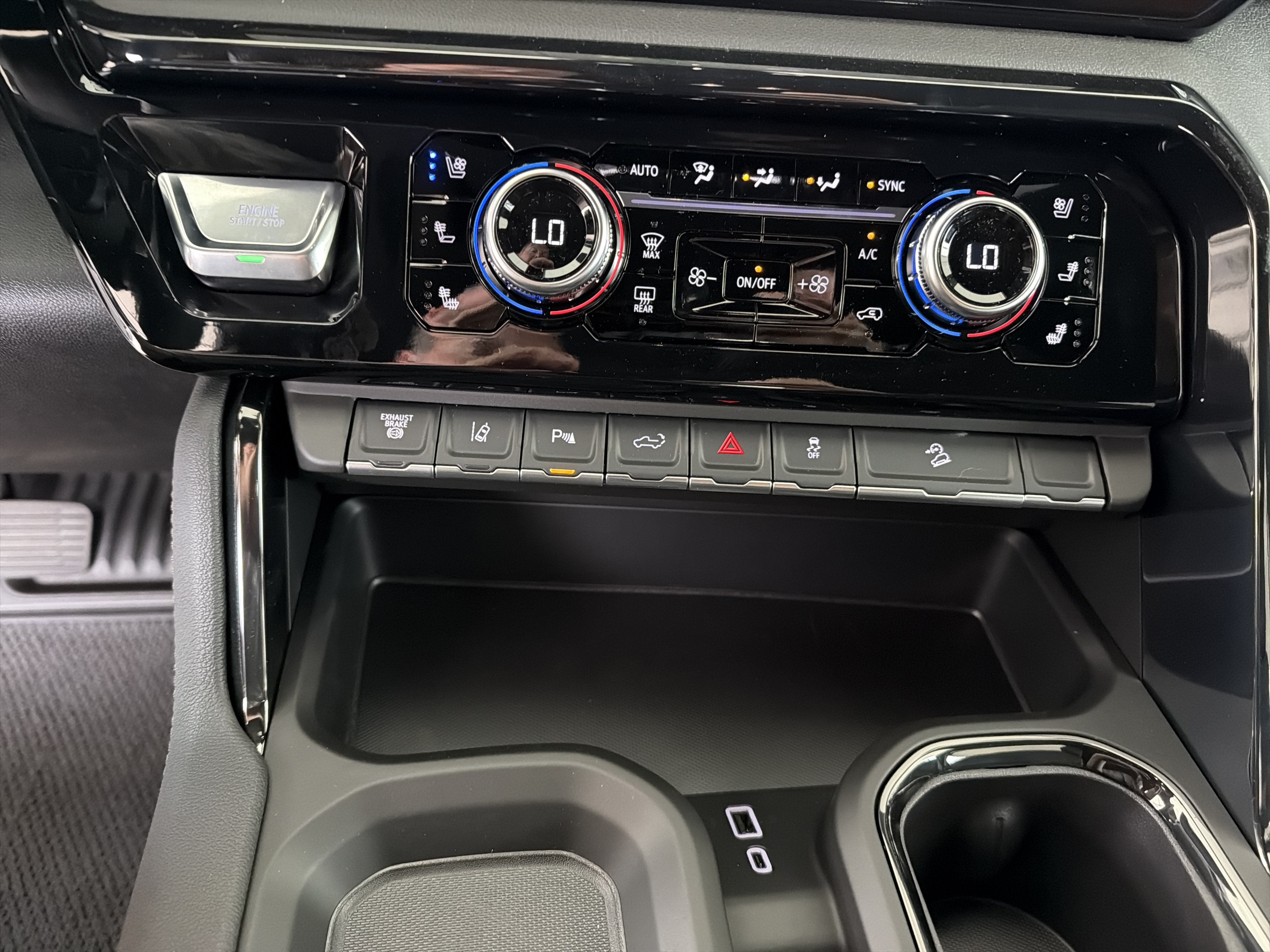 2026 GMC Sierra 2500HD AT4 - Photo 26