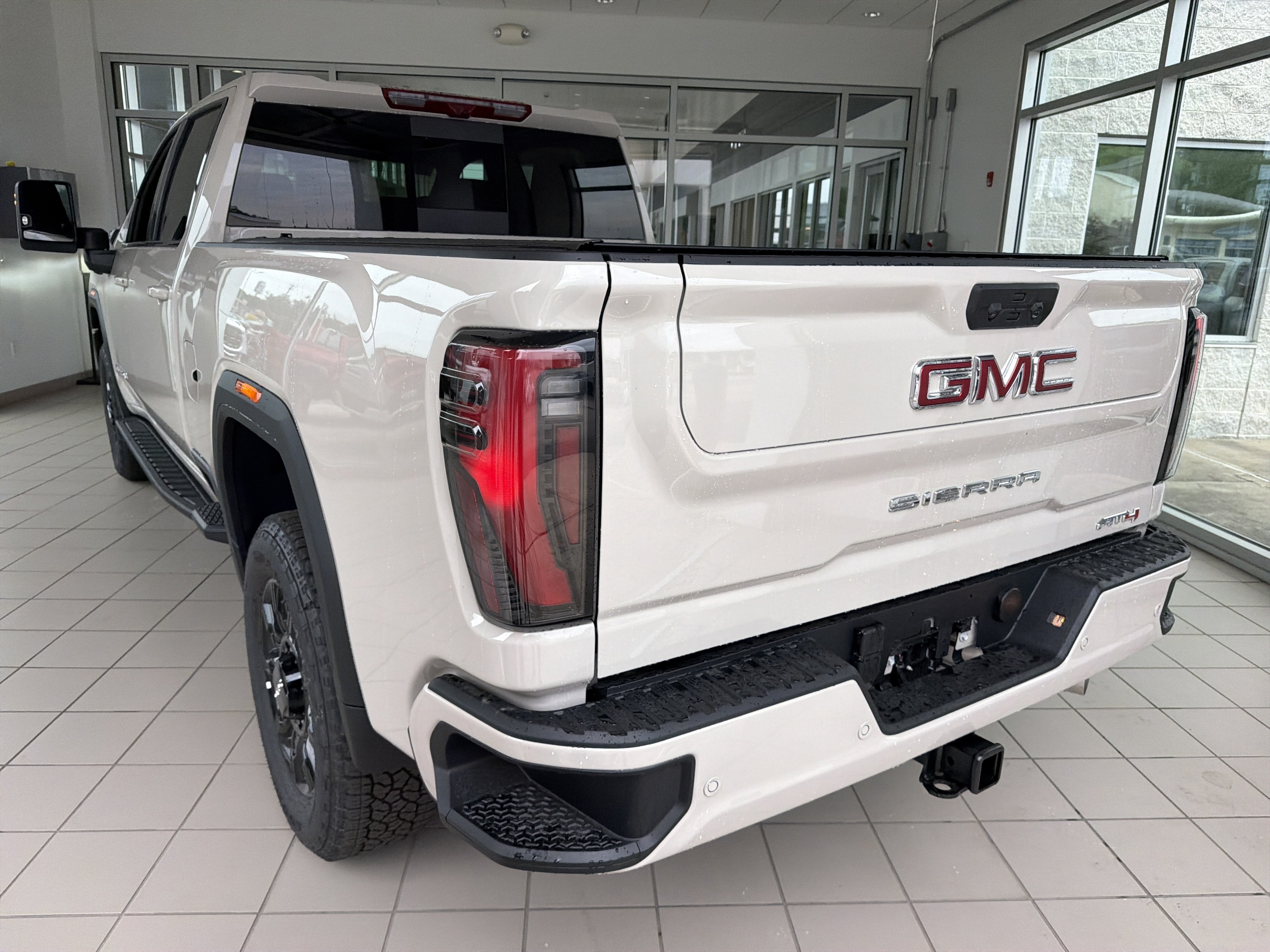 2026 GMC Sierra 2500HD AT4 - Photo 8
