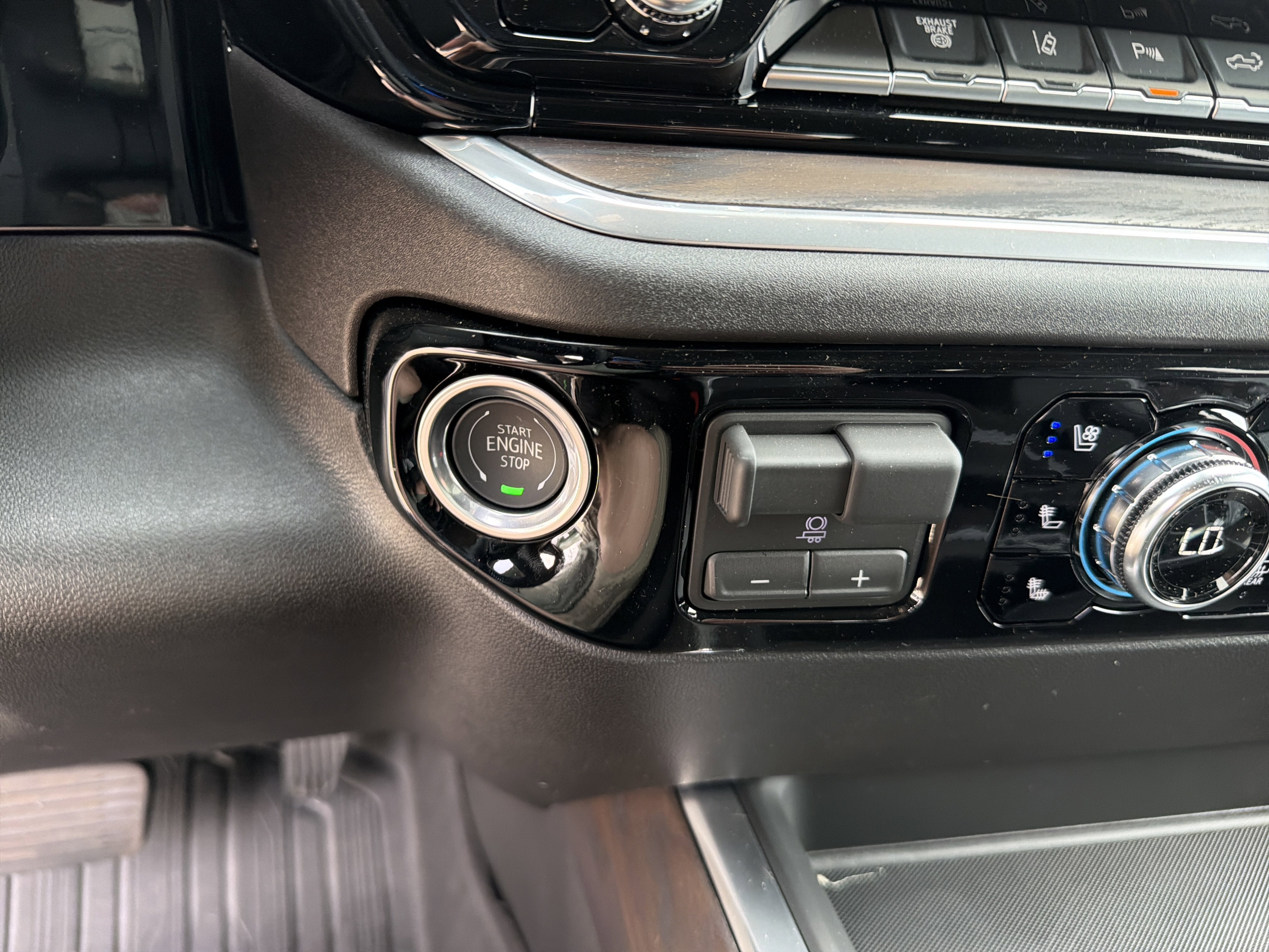 2026 GMC Sierra 3500 HD SLT DRW