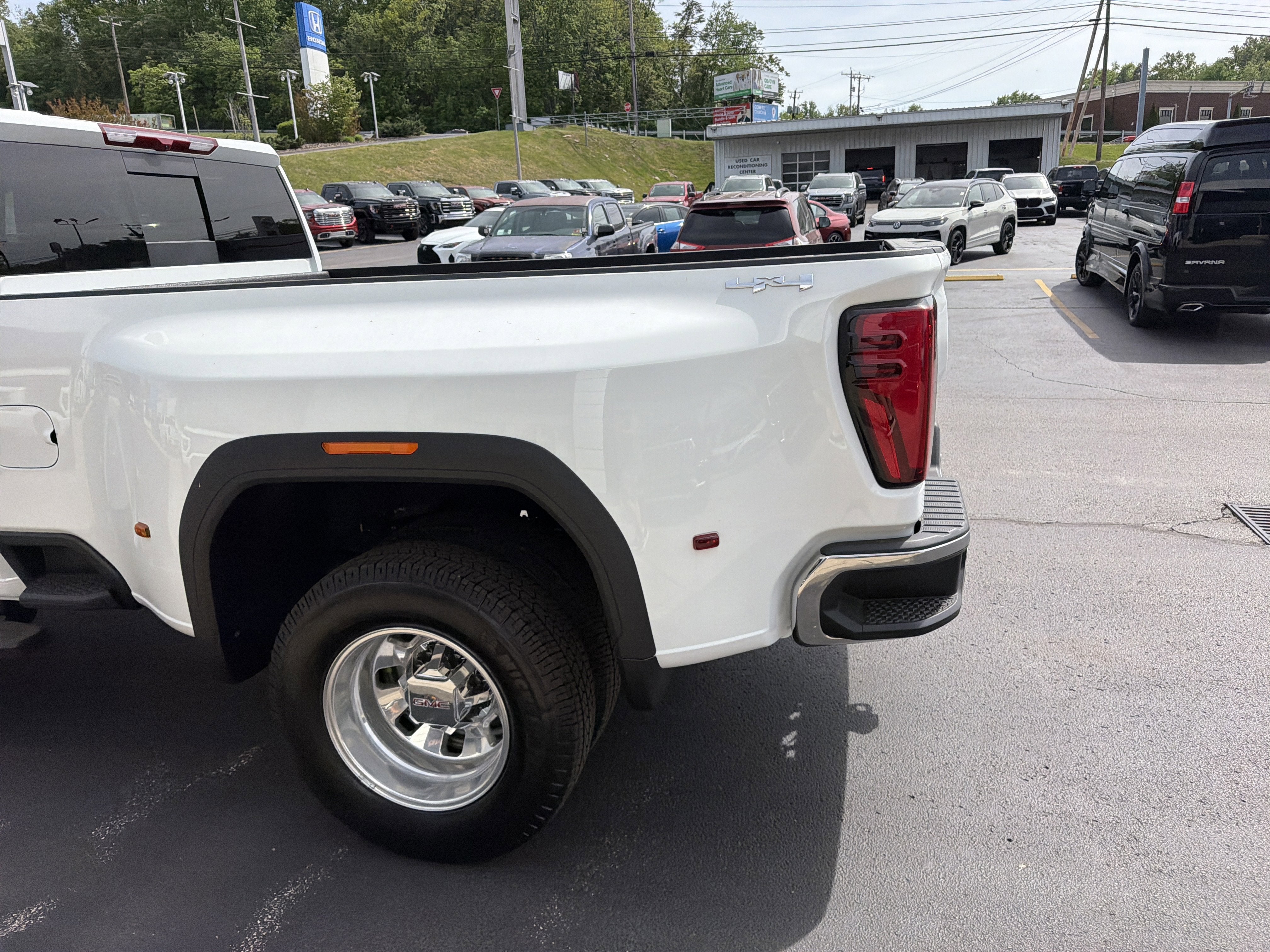 2026 GMC Sierra 3500 HD SLT DRW