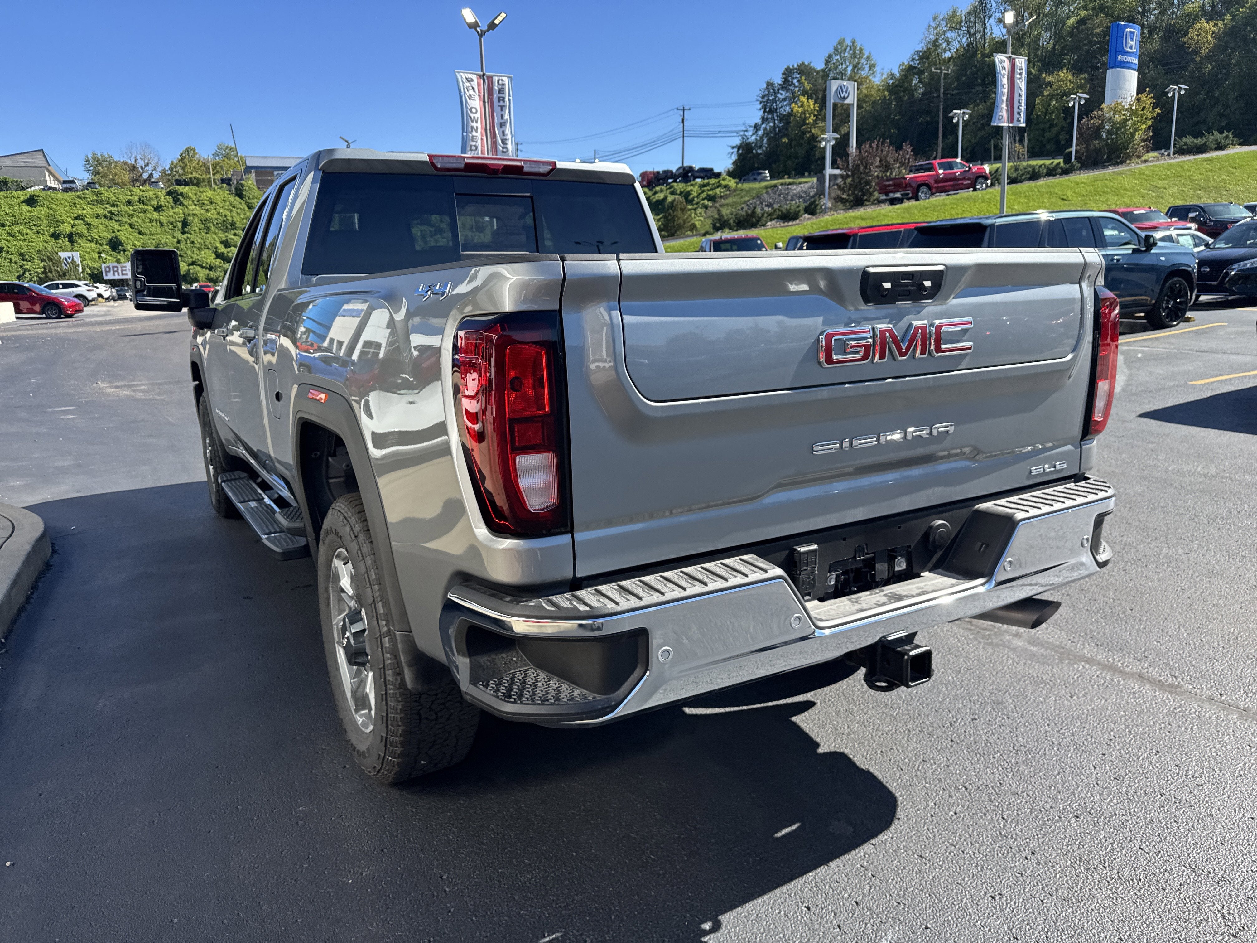 2026 GMC Sierra 2500 HD SLE