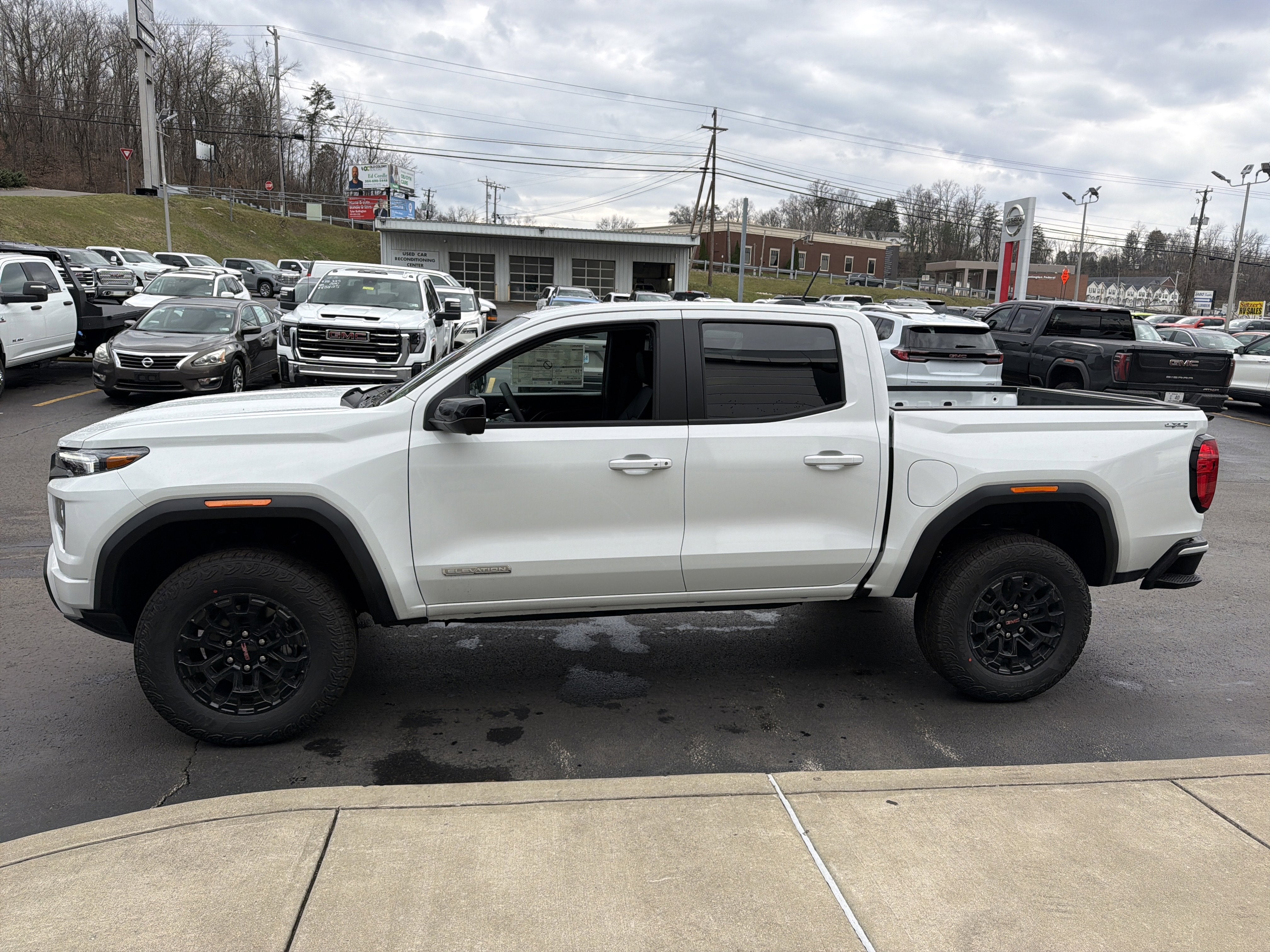 2026 GMC Canyon Elevation