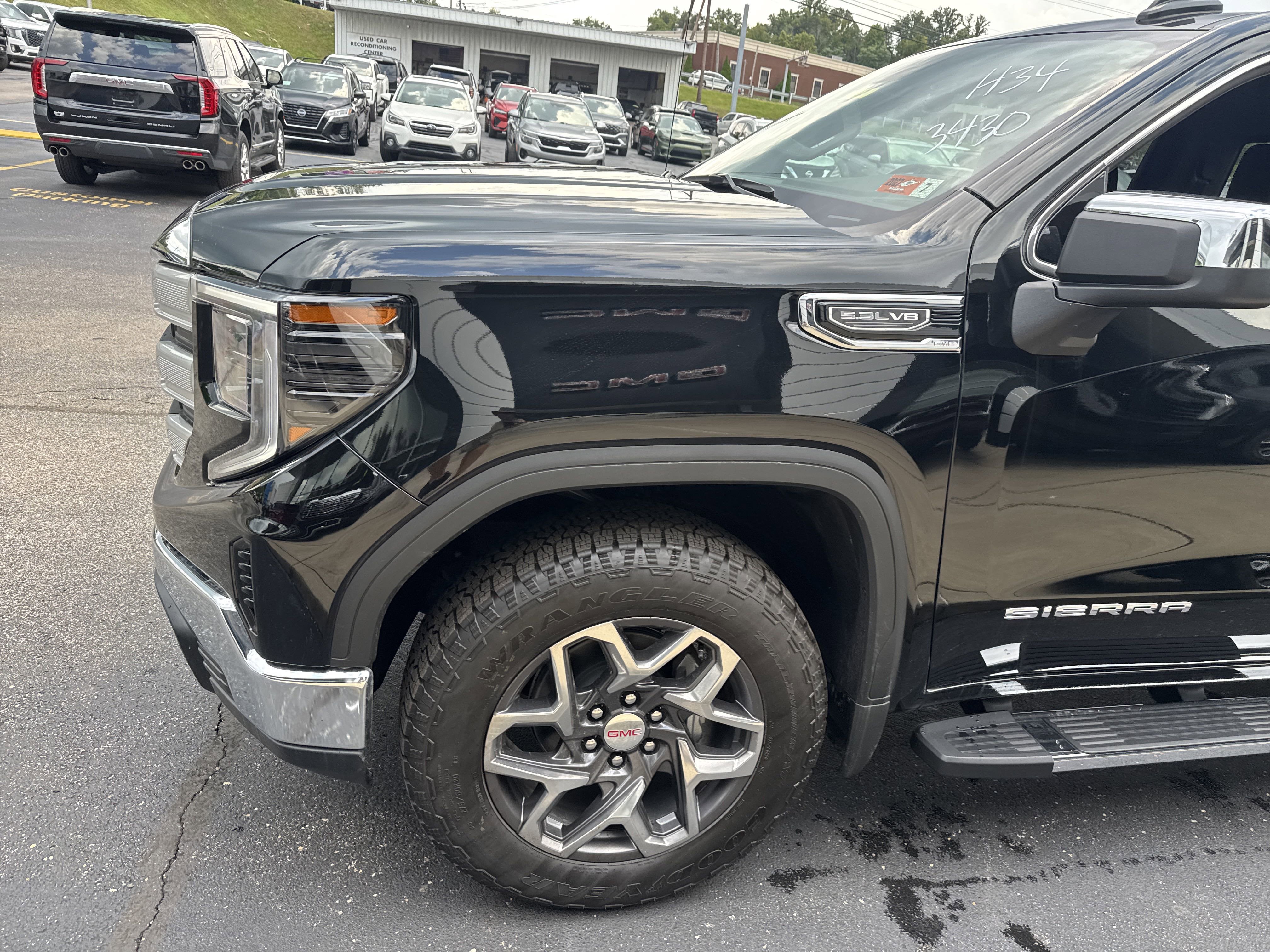 2026 GMC Sierra 1500 SLE