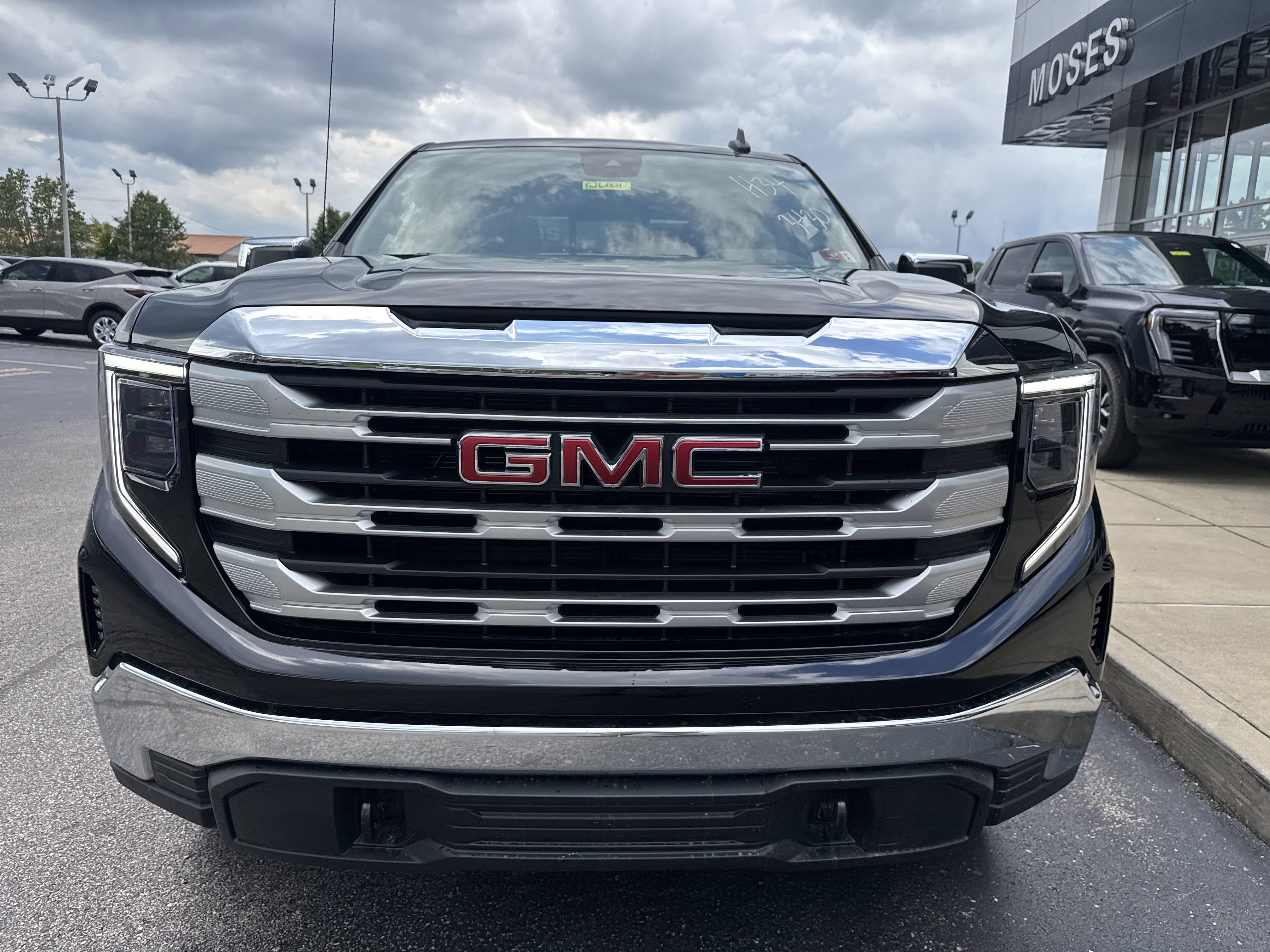 2026 GMC Sierra 1500 SLE