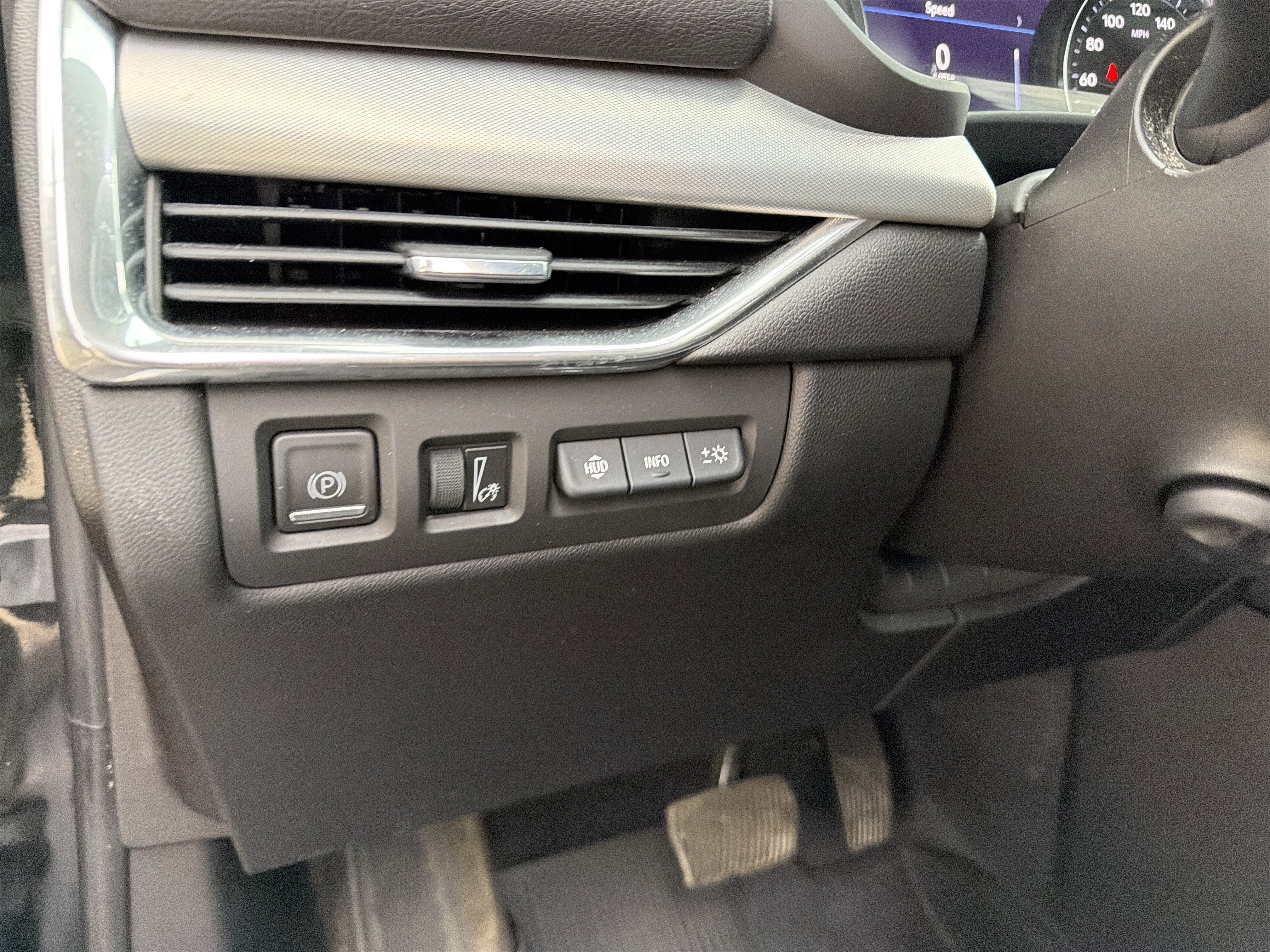 2020 Cadillac XT4 AWD Premium Luxury