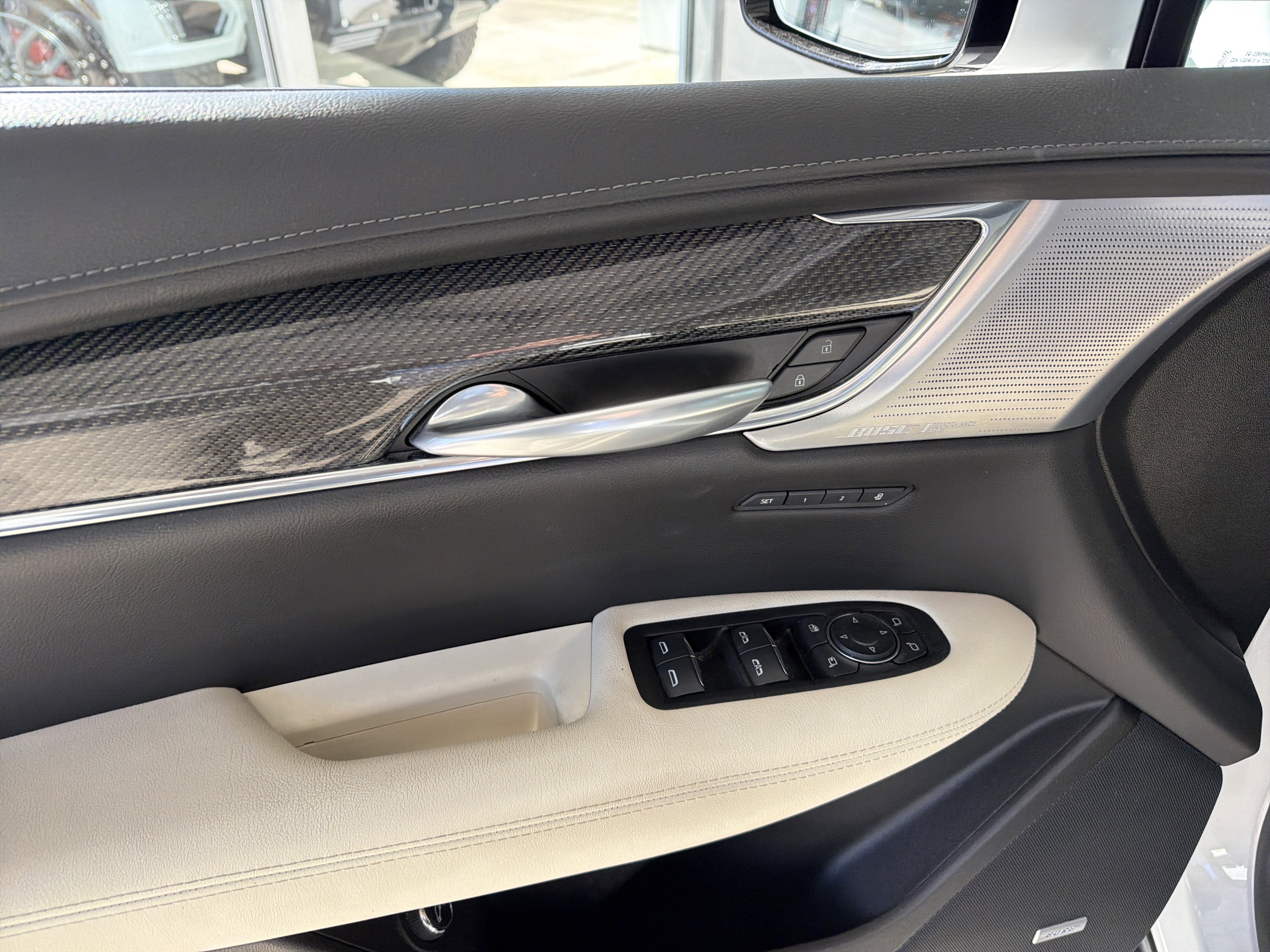 2023 Cadillac XT5 Sport