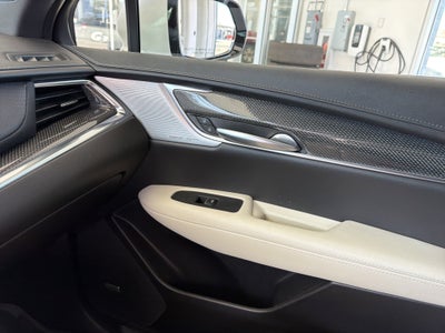 2023 Cadillac XT5 Sport