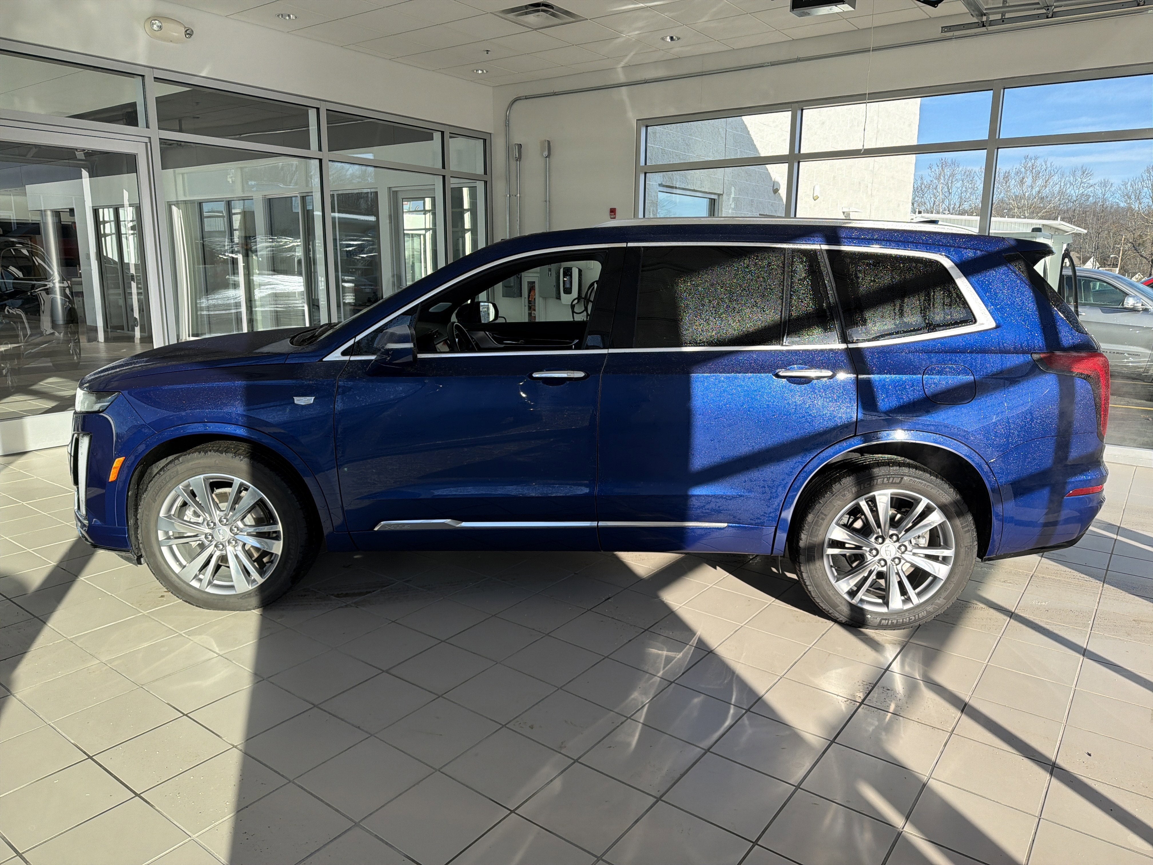 2025 Cadillac XT6 Premium Luxury