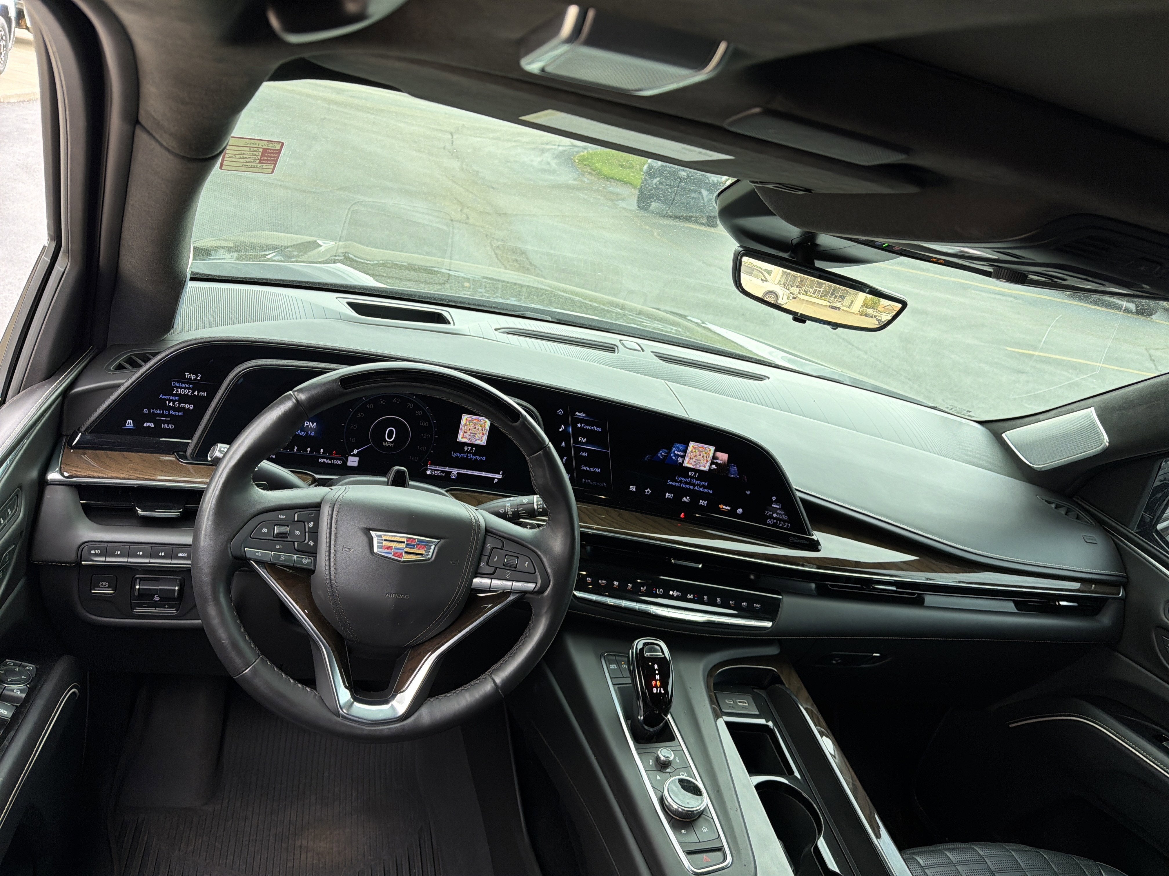 2023 Cadillac Escalade ESV Sport Platinum