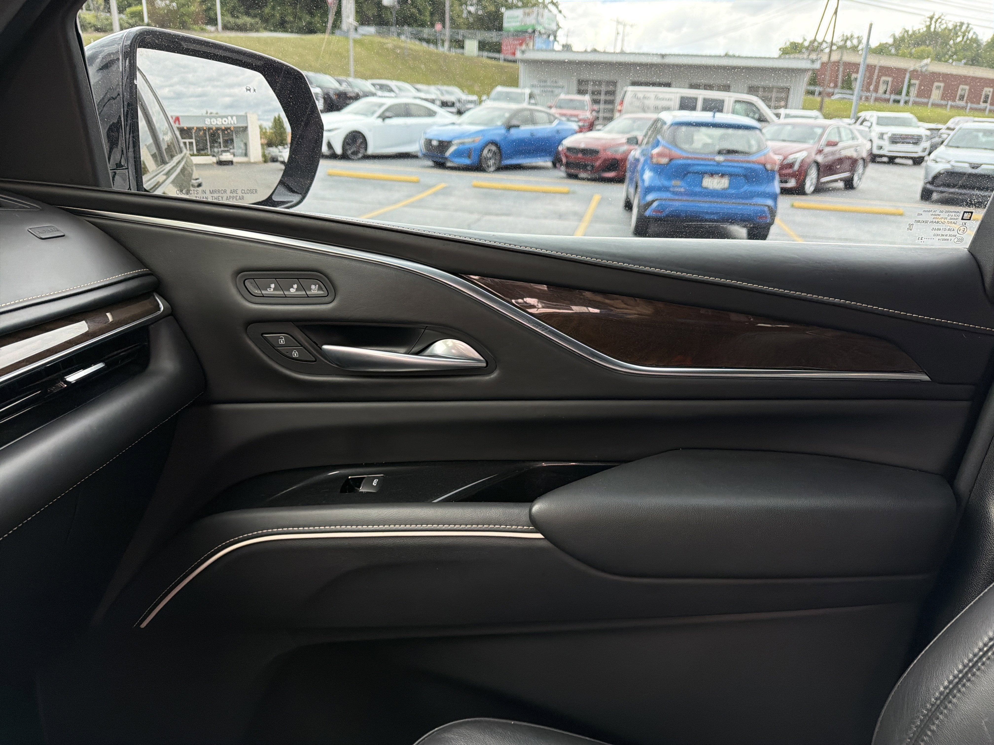 2023 Cadillac Escalade ESV Sport Platinum