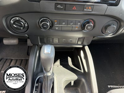 2024 Nissan Frontier SV