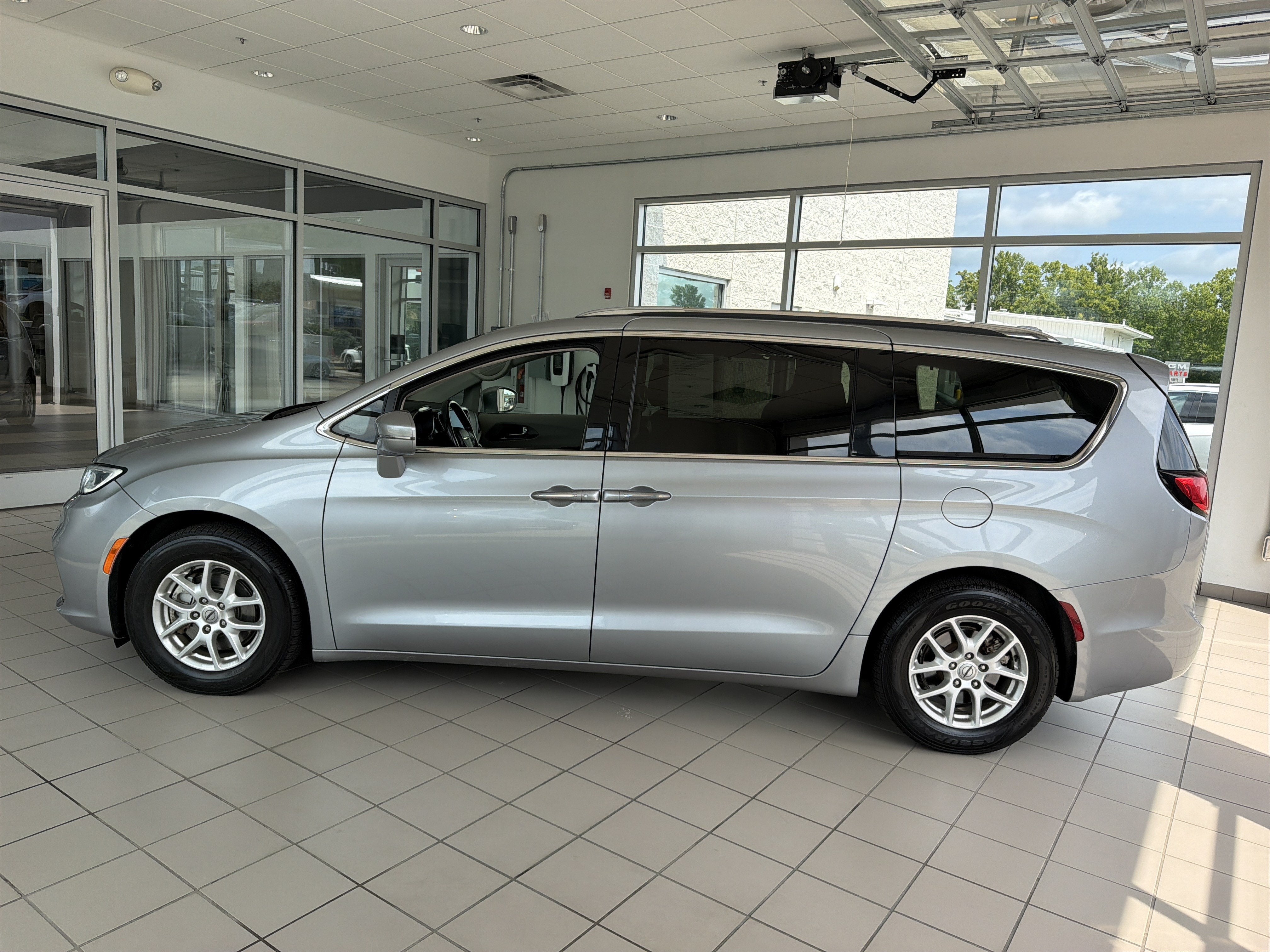 2021 Chrysler Pacifica Touring L