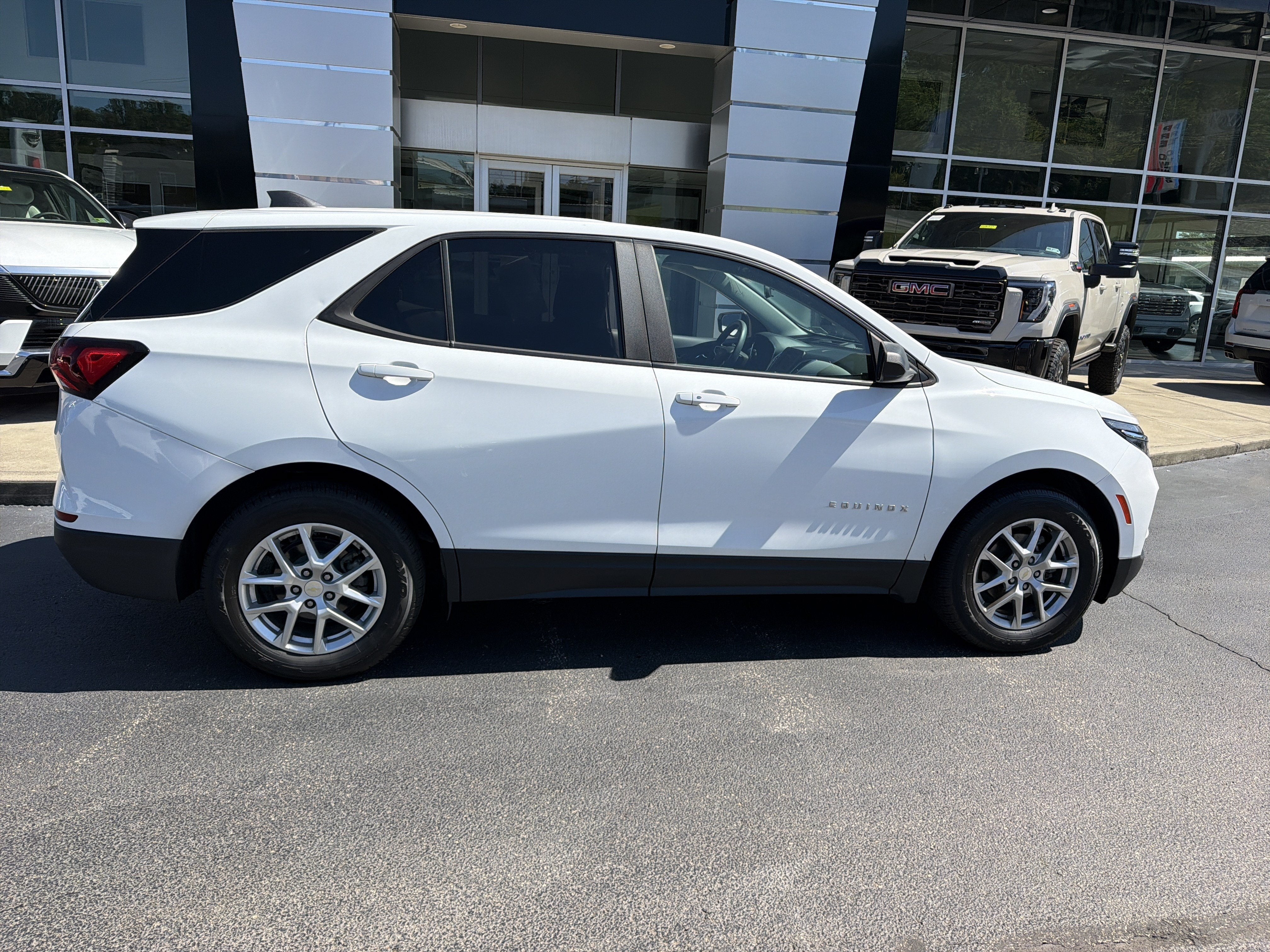 2022 Chevrolet Equinox LS