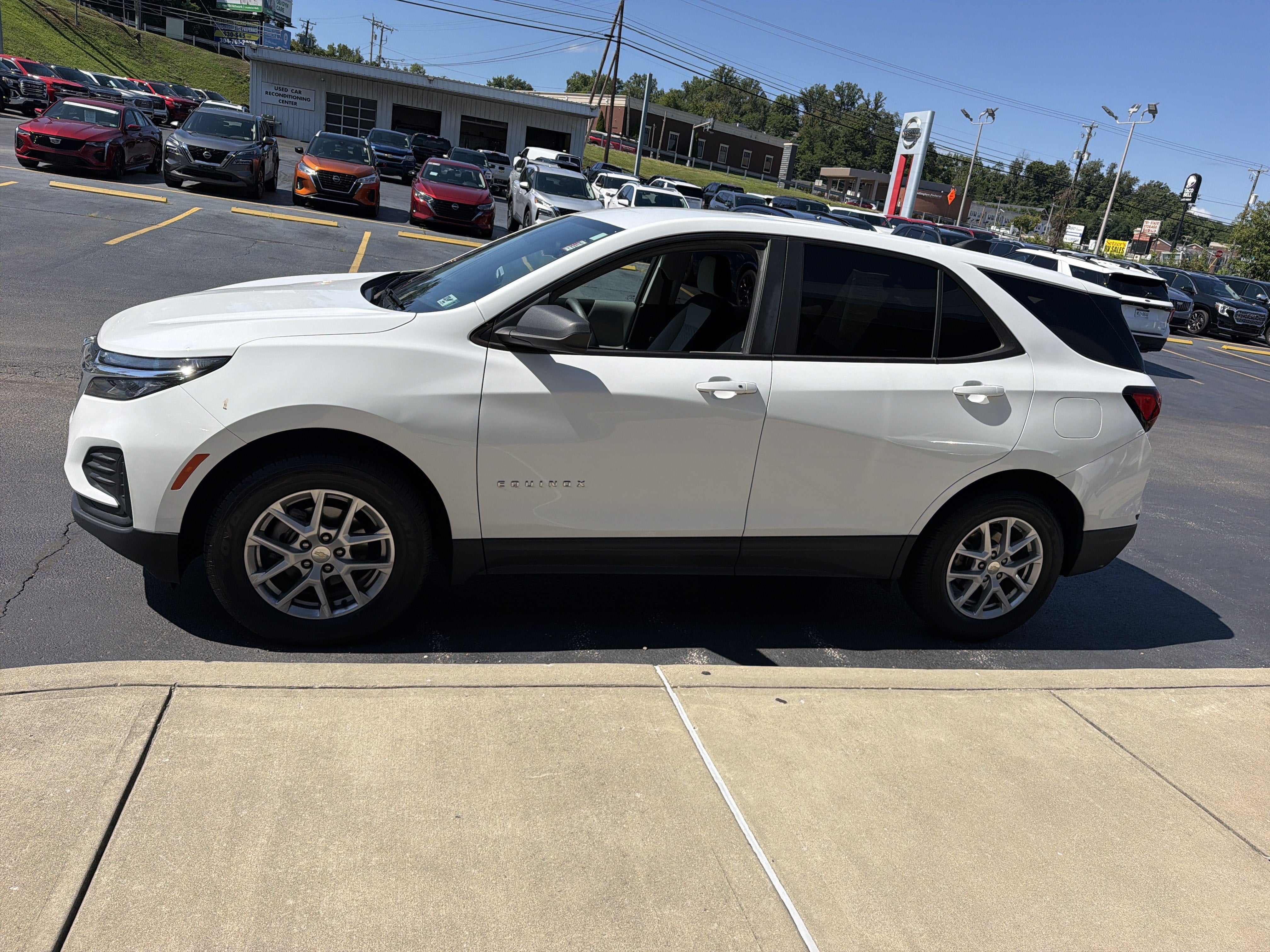 2022 Chevrolet Equinox LS