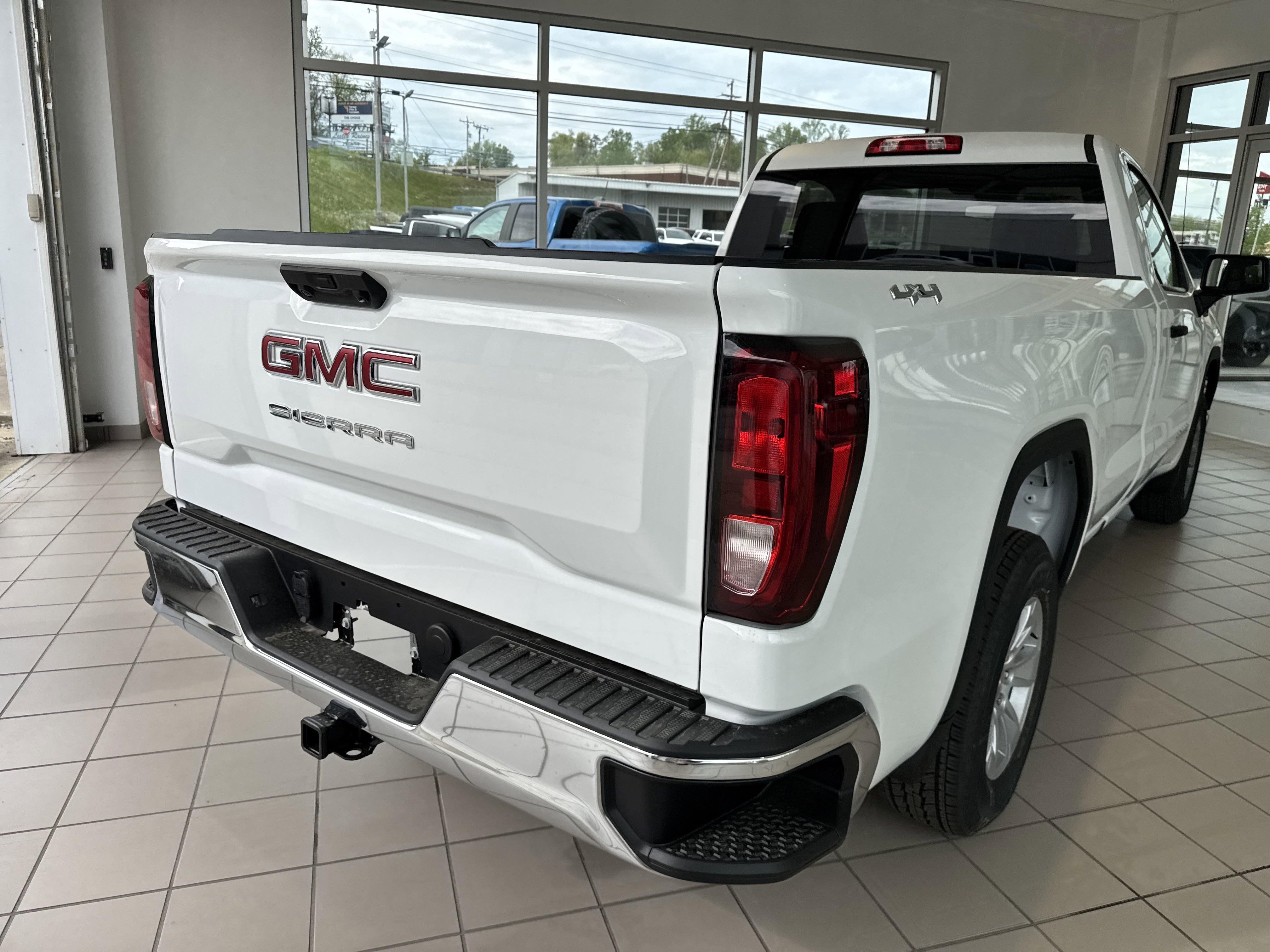 2025 GMC Sierra 1500 Pro