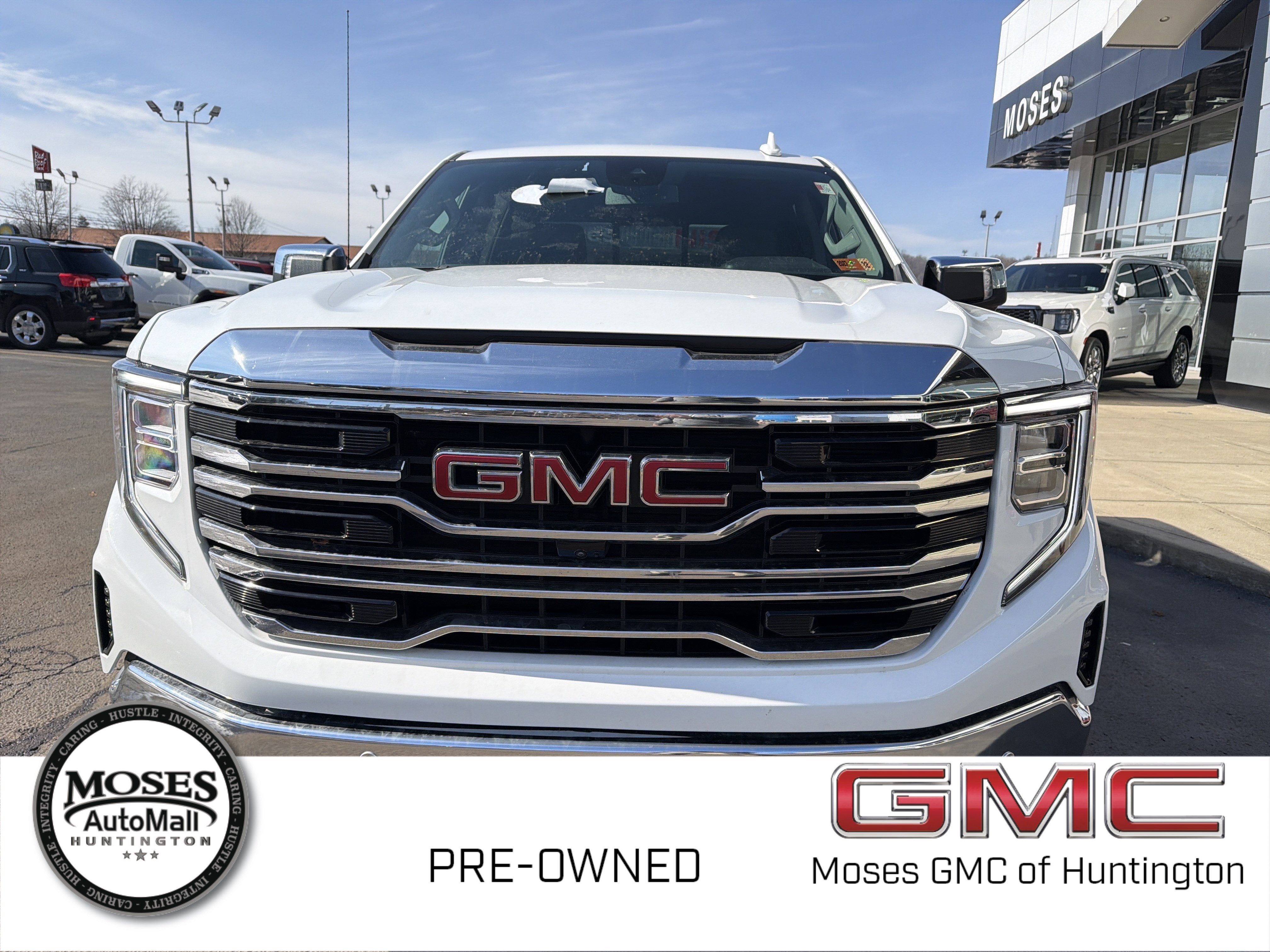 2025 GMC Sierra 1500 SLT