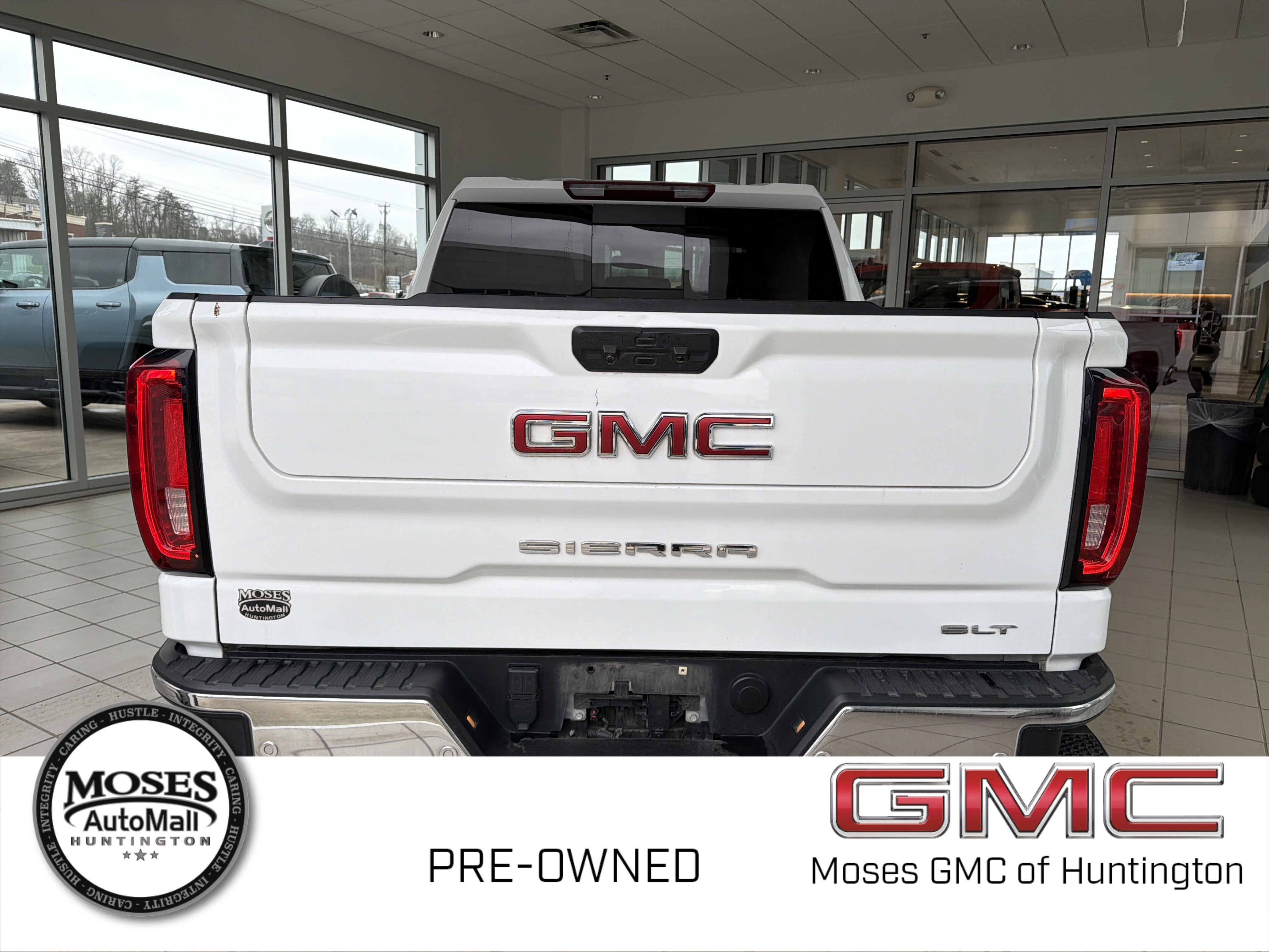 2022 GMC Sierra 1500 SLT