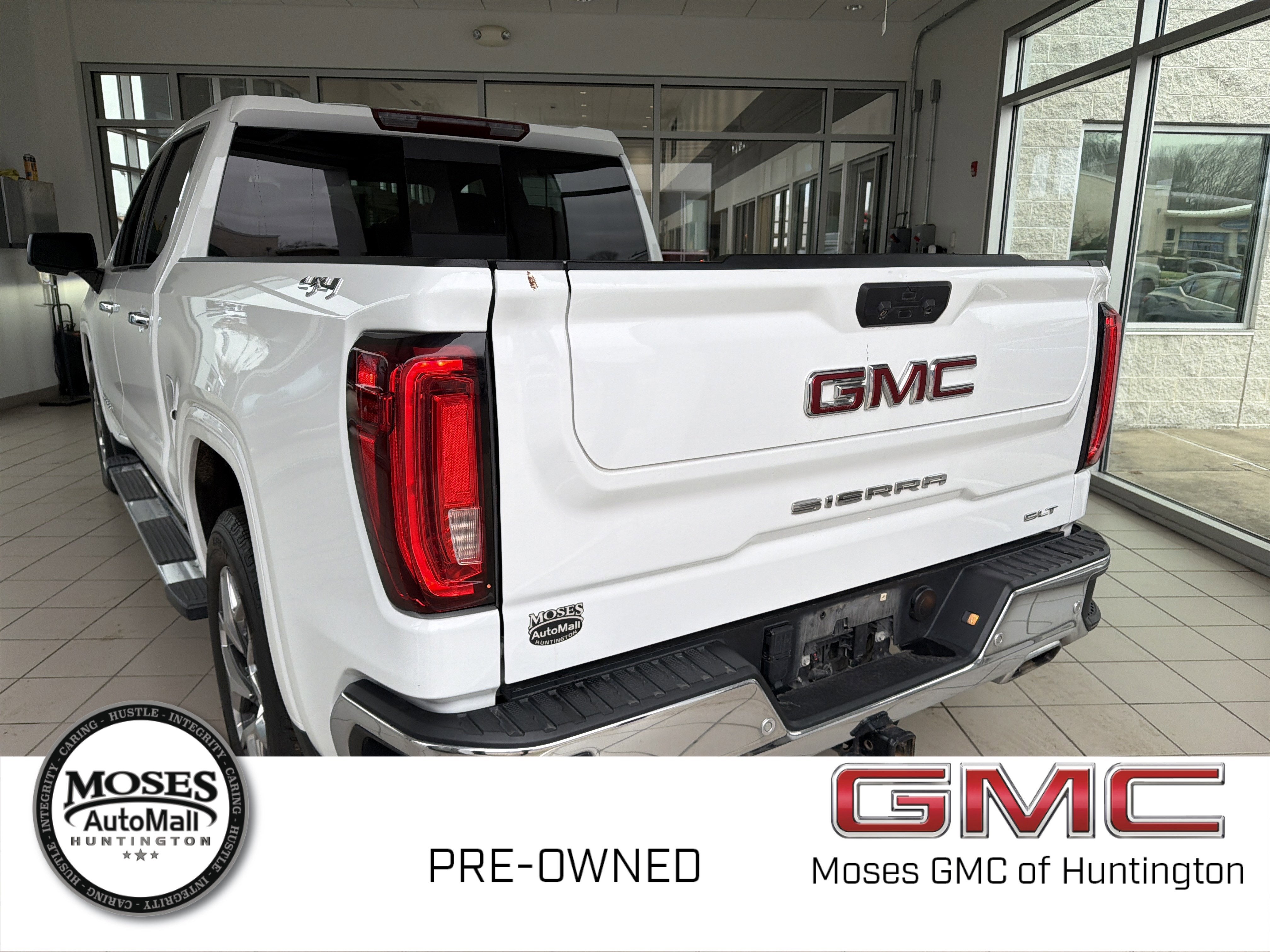 2022 GMC Sierra 1500 SLT