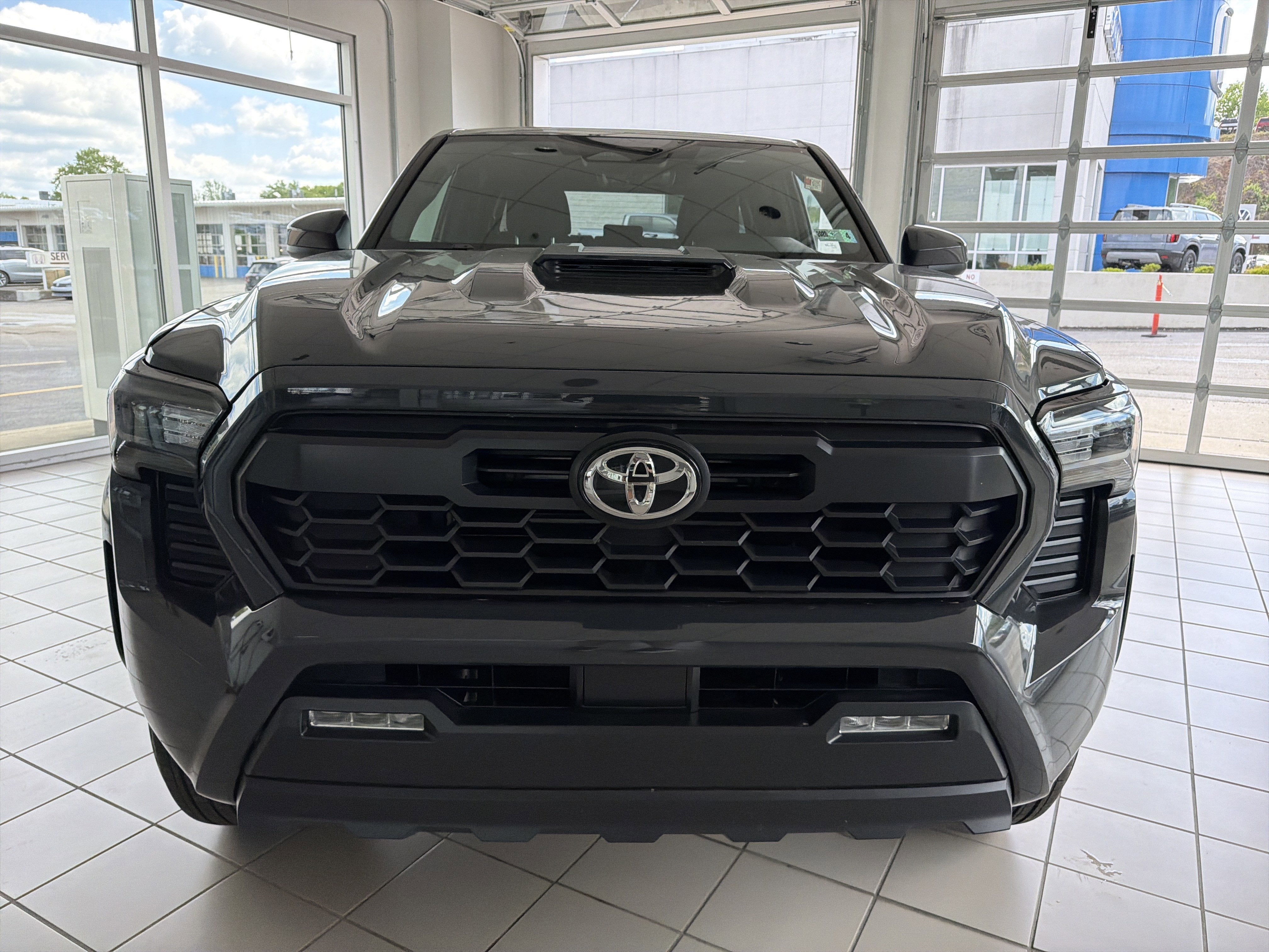 2024 Toyota Tacoma 4WD SR5