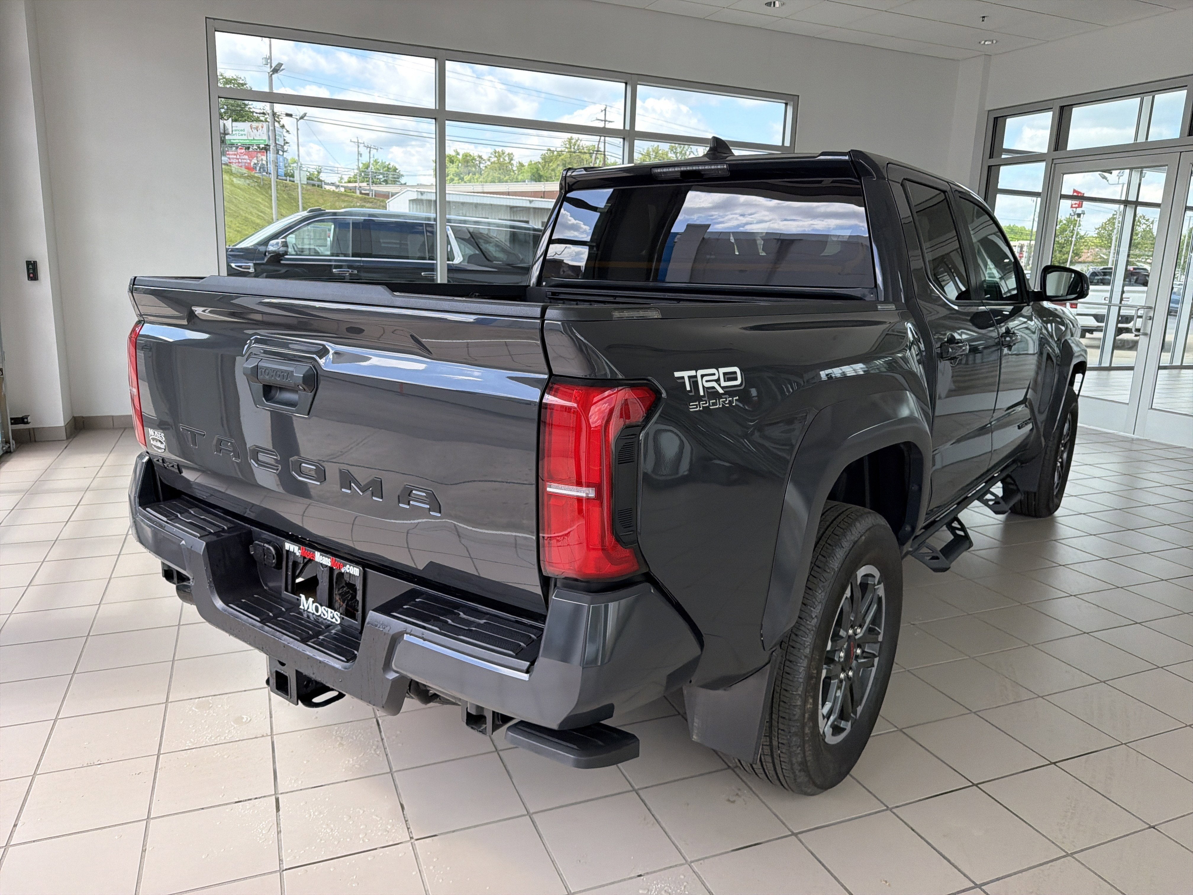 2024 Toyota Tacoma 4WD SR5