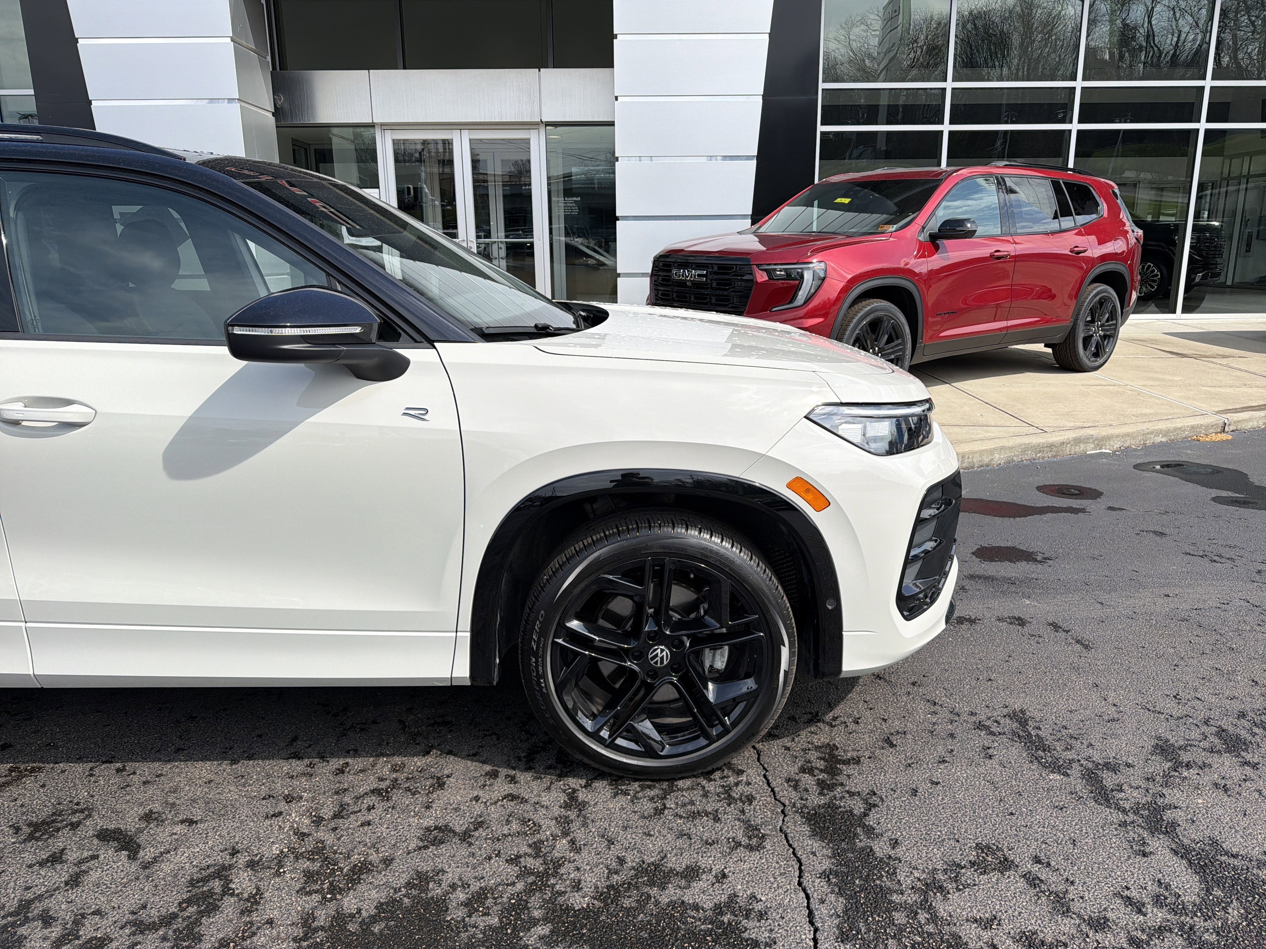 2026 Volkswagen Tiguan SE R-Line Black