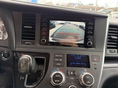 2018 Toyota Sienna SE