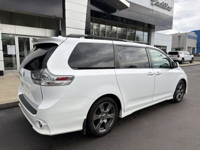 2018 Toyota Sienna SE