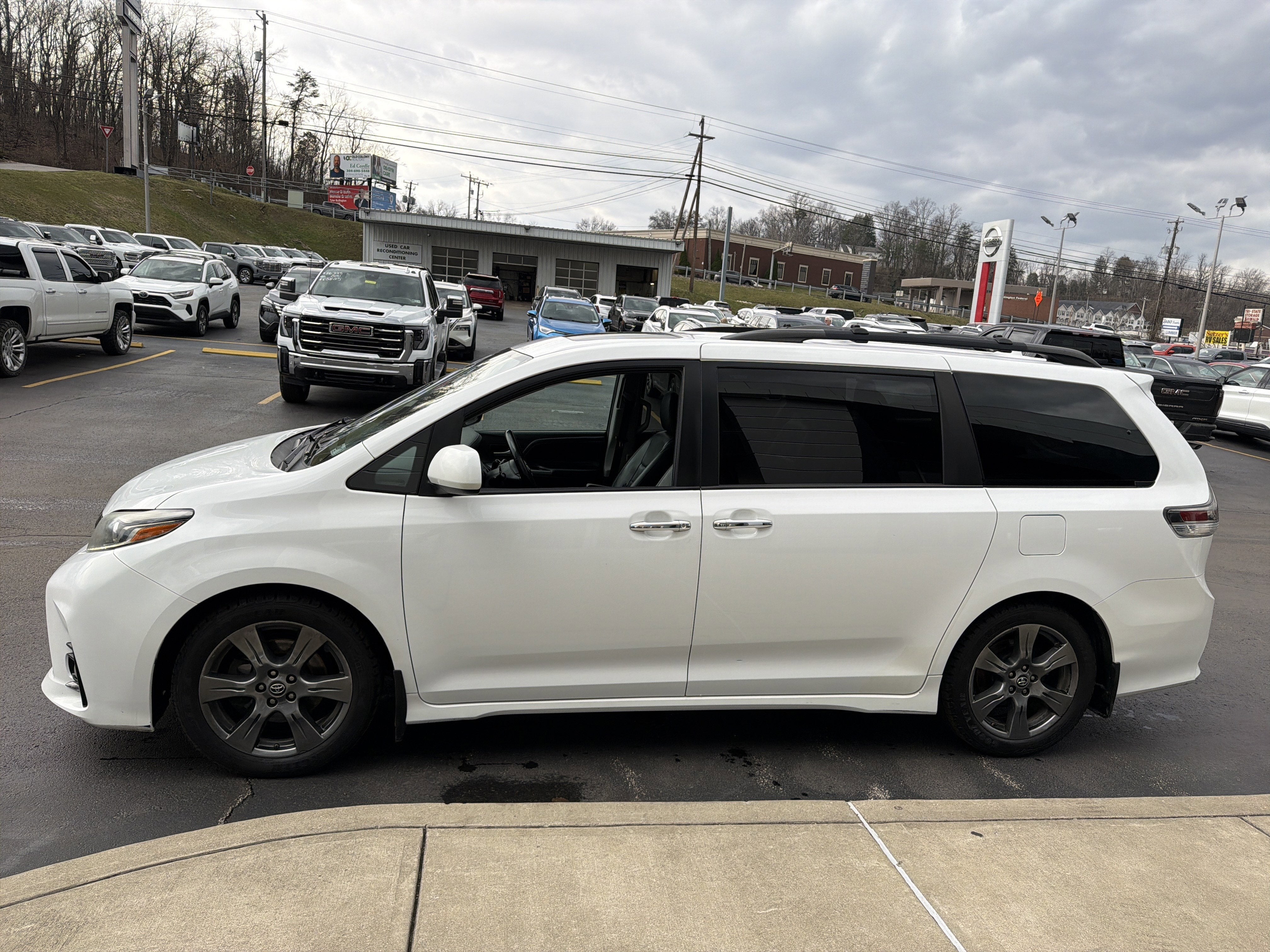 2018 Toyota Sienna SE