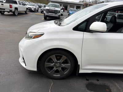 2018 Toyota Sienna SE