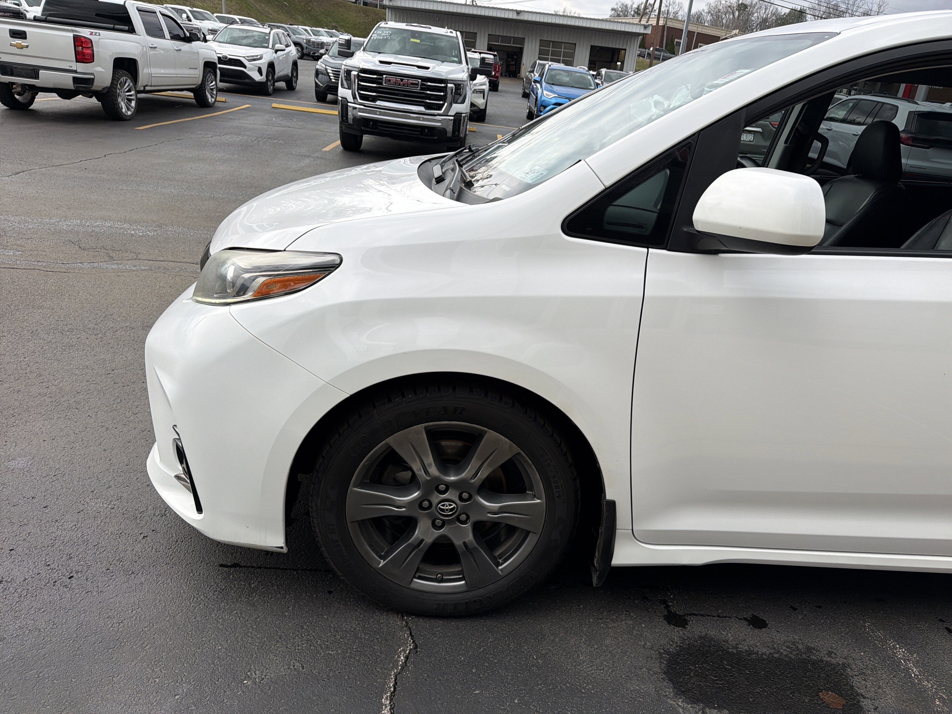 2018 Toyota Sienna SE