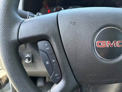 2025 GMC Savana Cutaway 3500 1WT