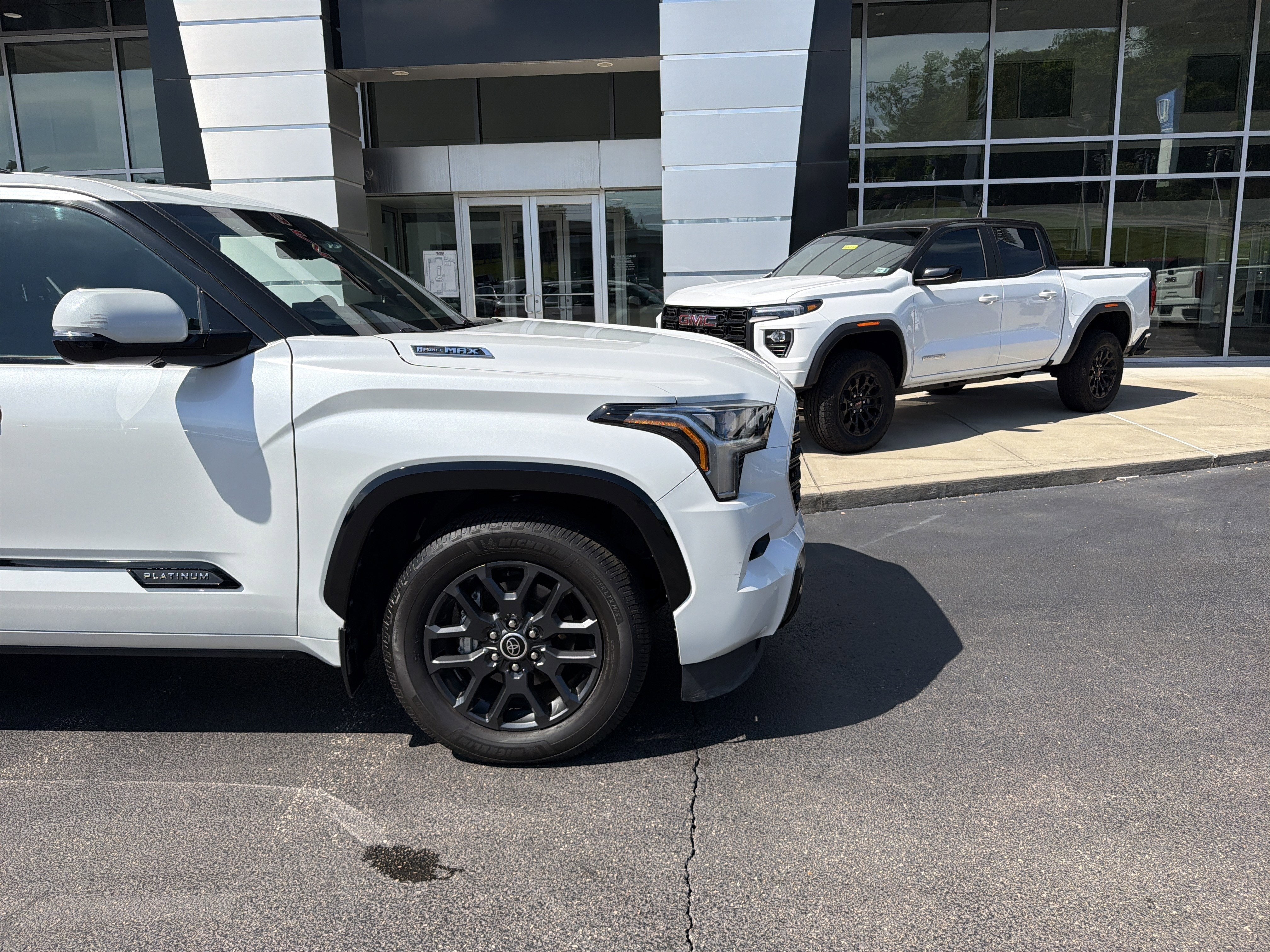 2023 Toyota Sequoia SR5