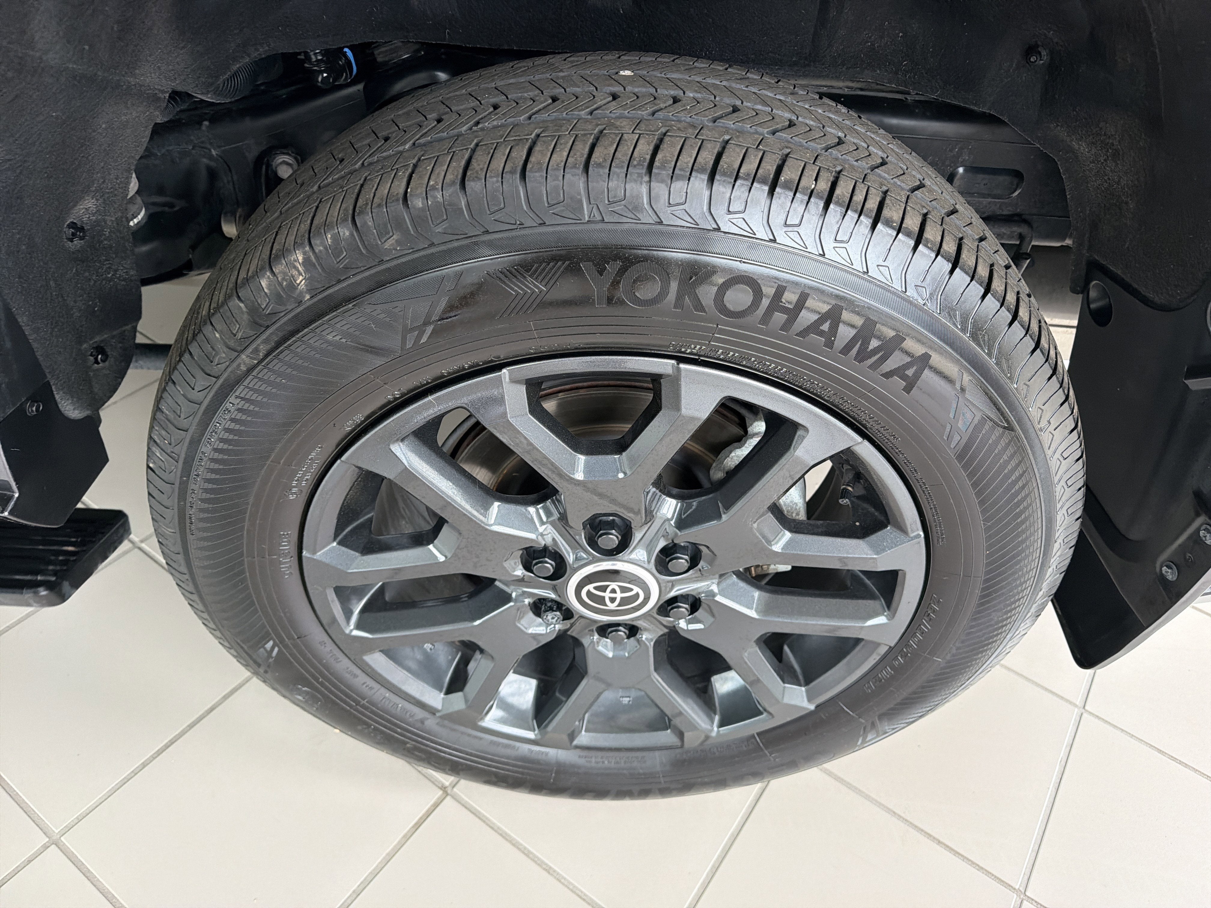 2024 Toyota Sequoia SR5