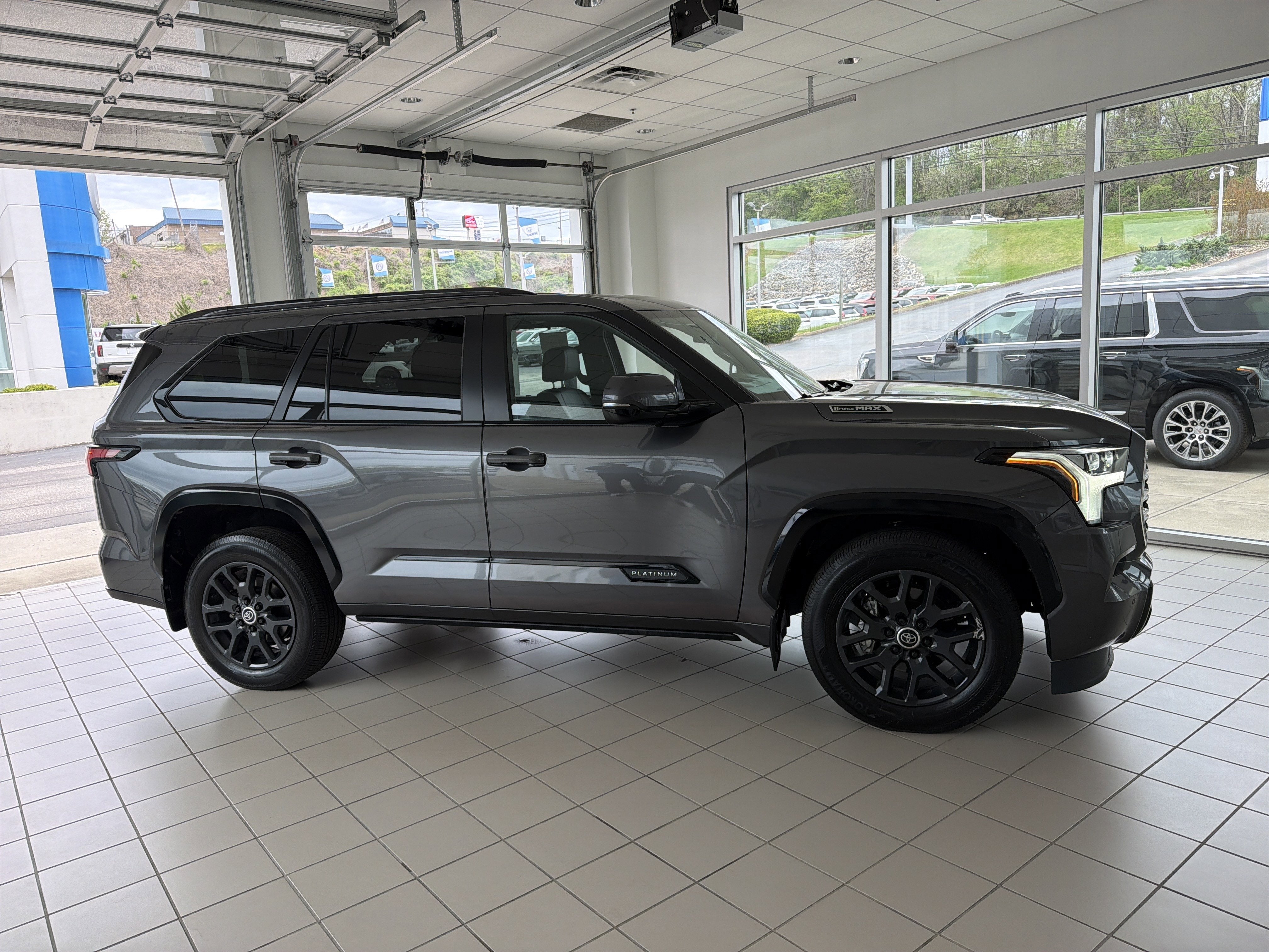 2024 Toyota Sequoia SR5