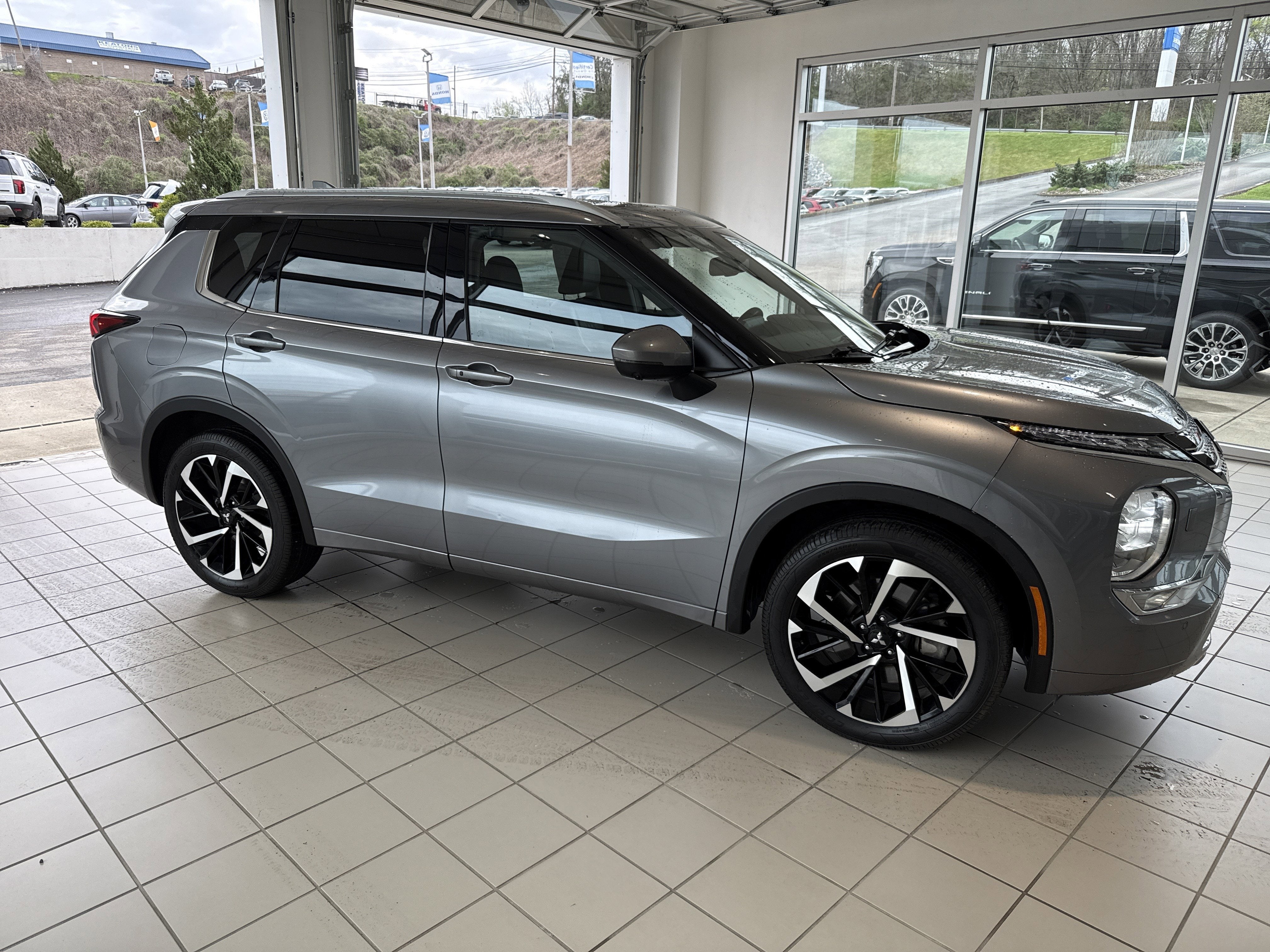 2022 Mitsubishi Outlander SEL