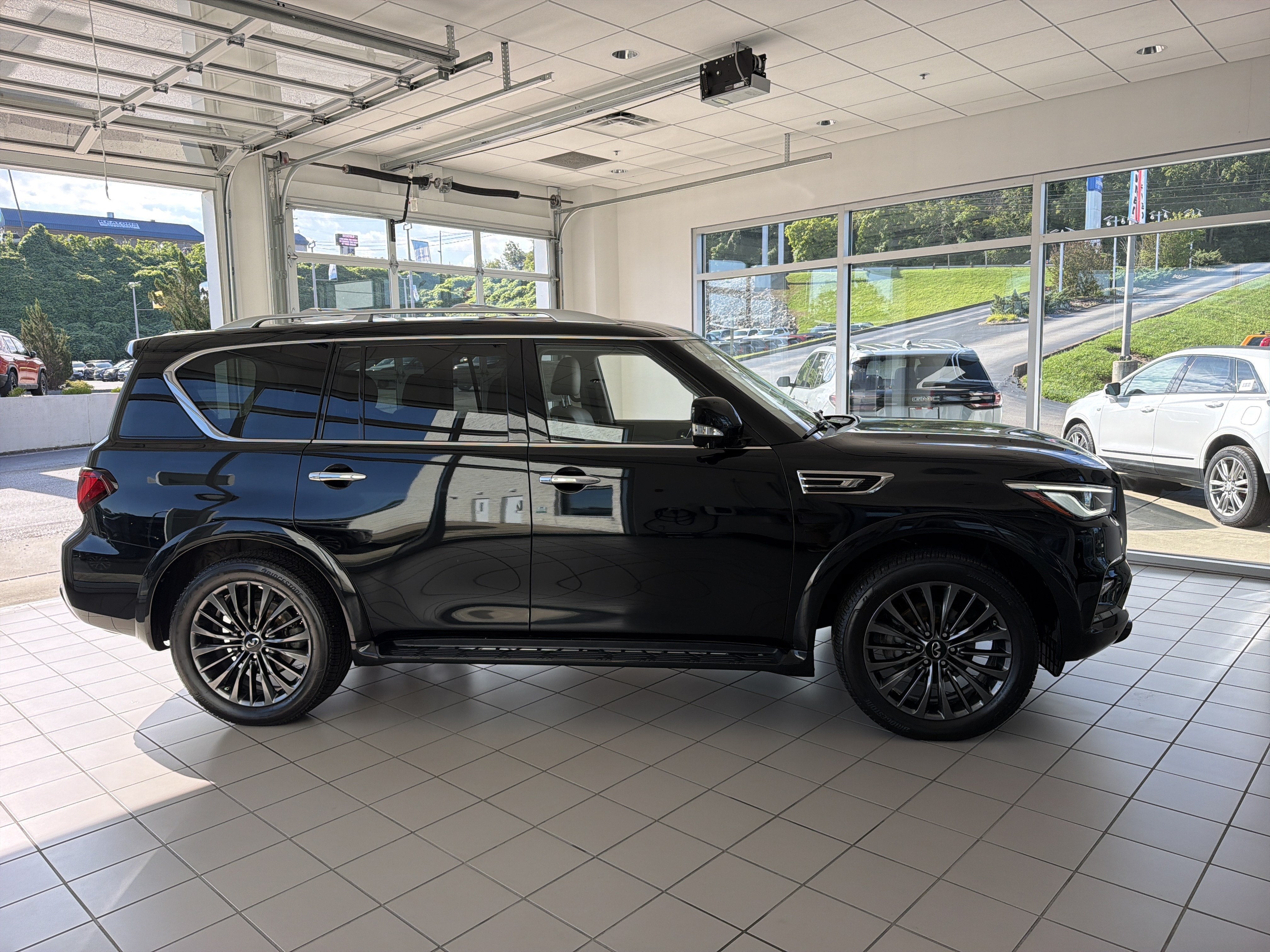 2023 INFINITI QX80 PREMIUM SELECT