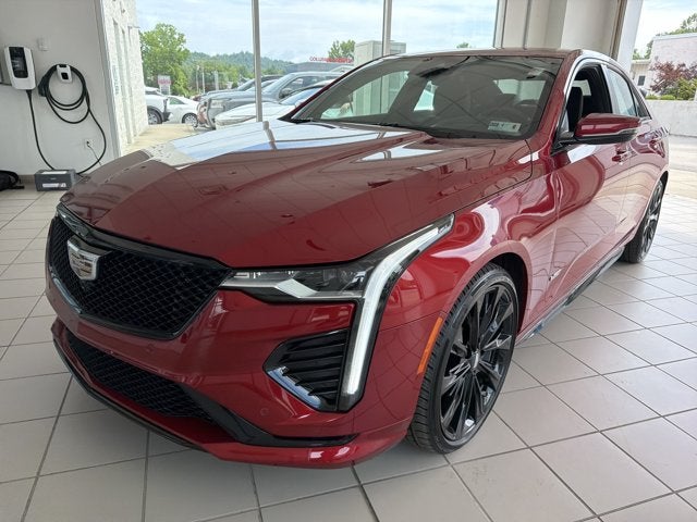 2025 Cadillac CT4-V BASE