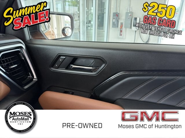 2025 GMC Canyon 4WD AT4