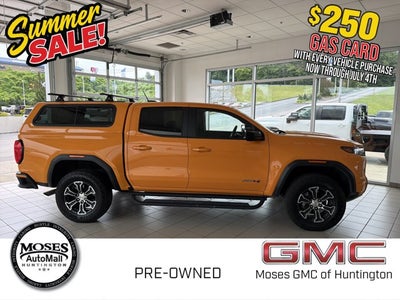 2025 GMC Canyon 4WD AT4